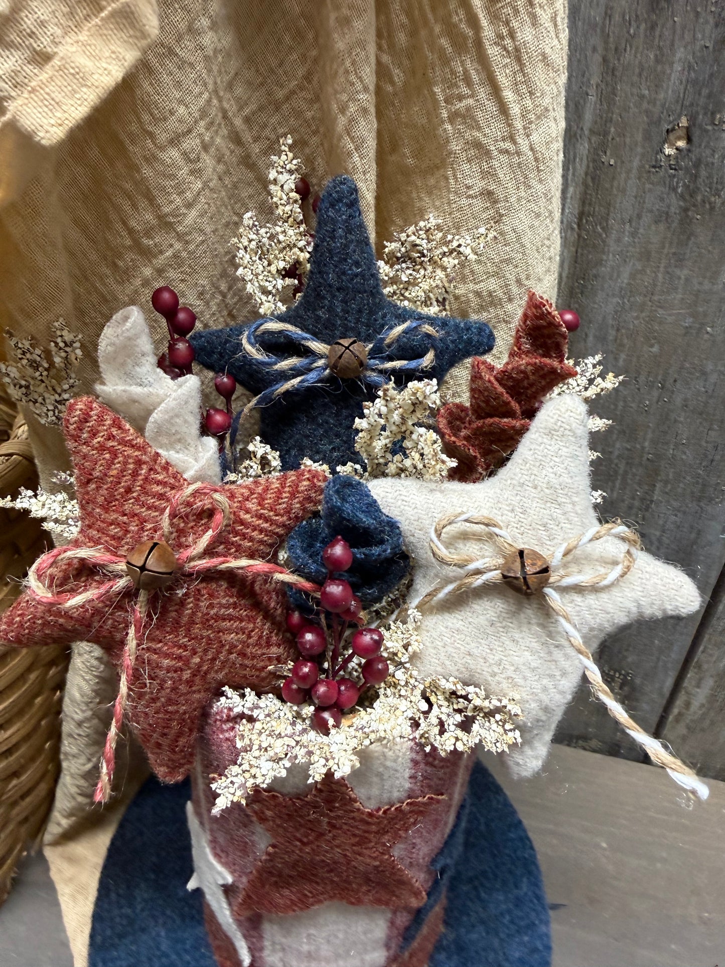 AMERICANA TOP HAT, 11”