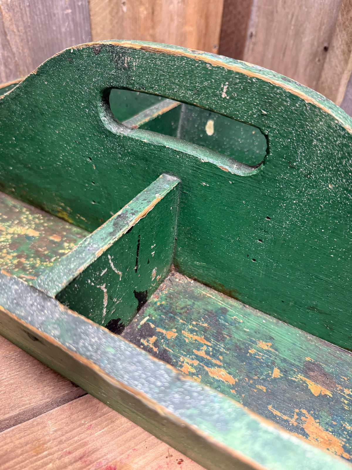GREEN TOTE, 17.5"