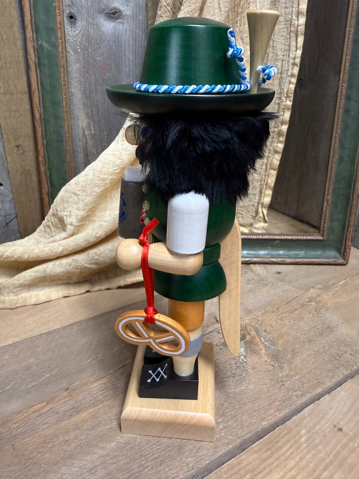 BAVARIAN, 10.25" Nutcracker