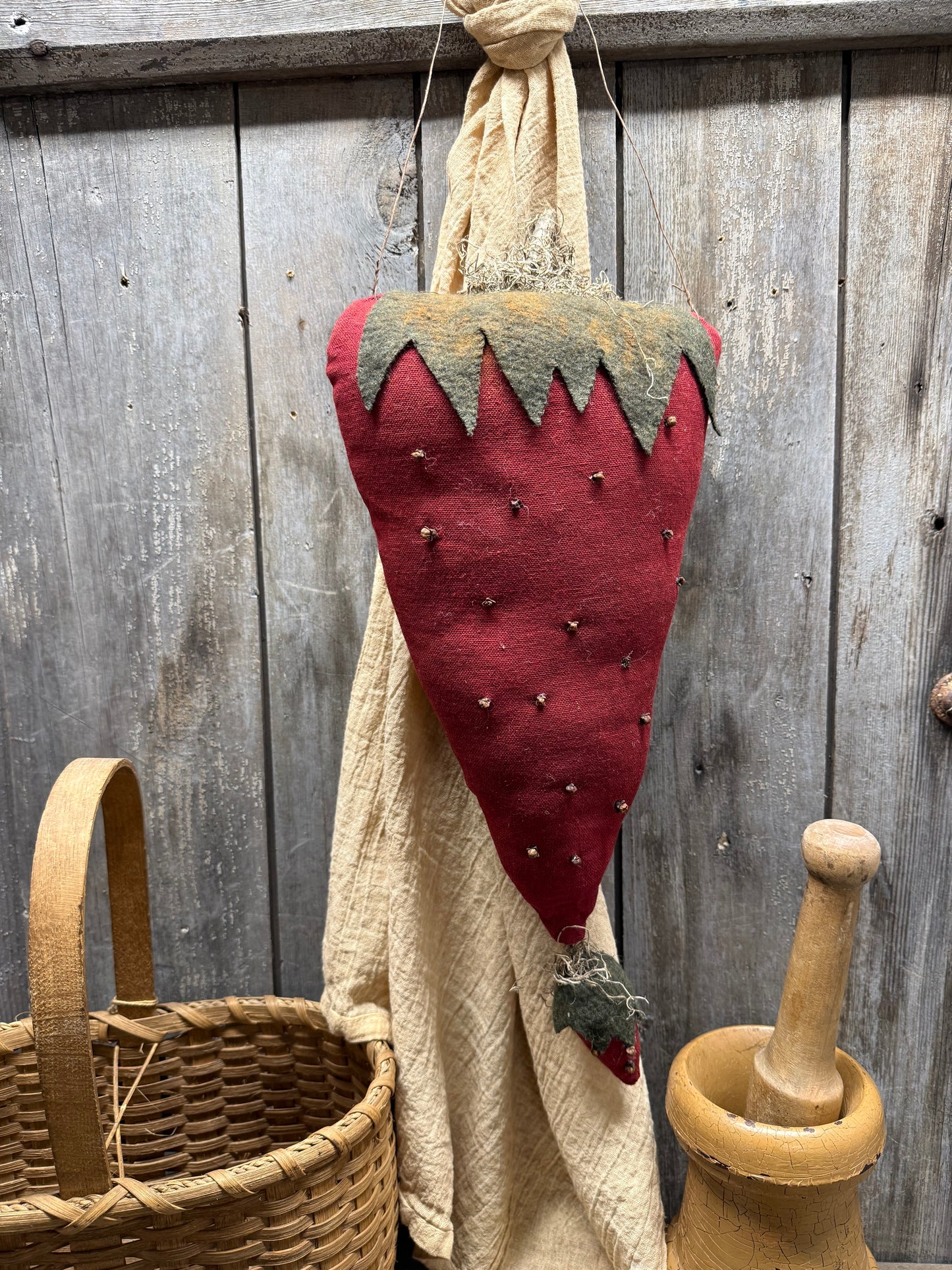 PRIMITIVE BERRY, 15”