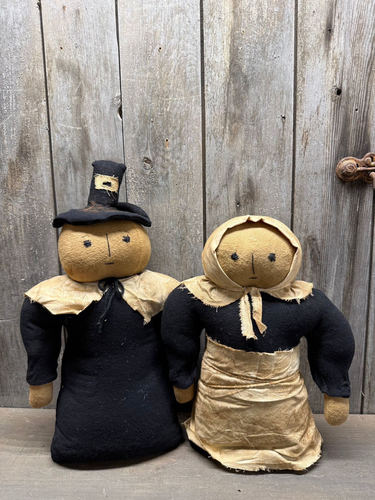 PLAIN PILGRIMS, Set
