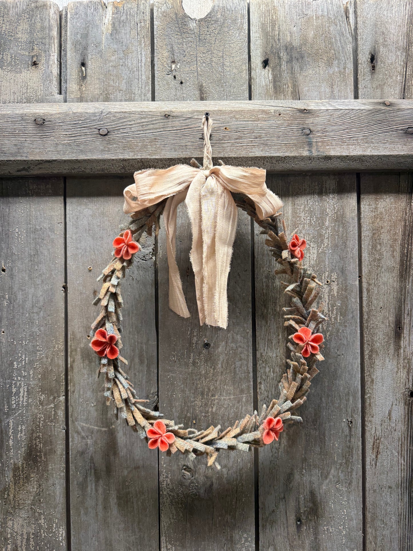 Wool Wreath, OVAL, Assorted Sizes