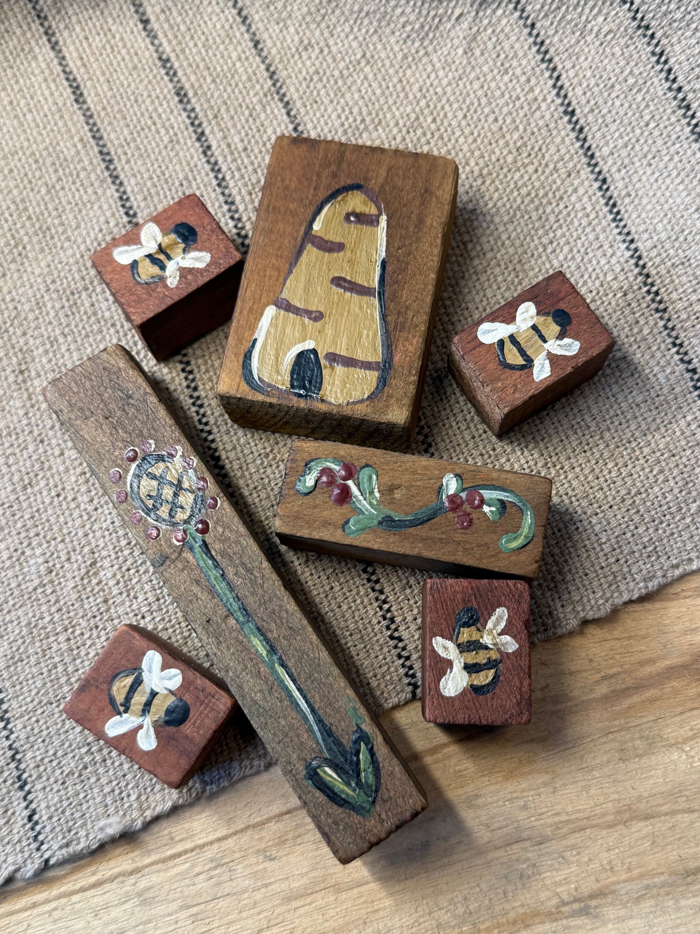 BUZY AS A BEE, Set/7, Bowl Fillers