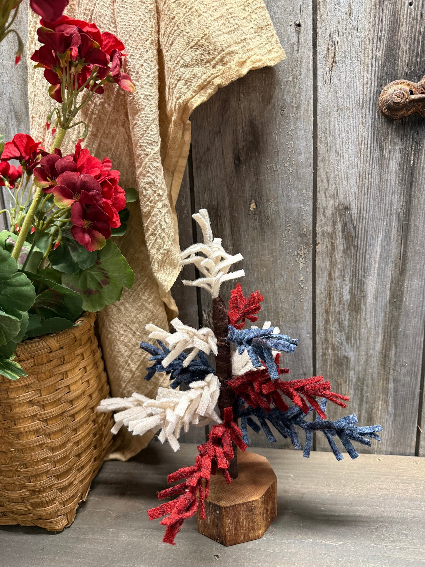 Wooly Tree, 11.5", ASSORTED COLORS
