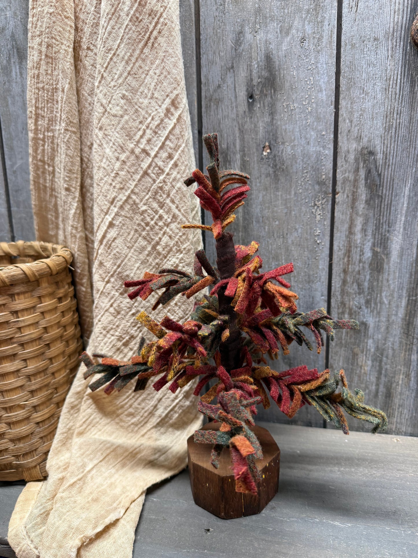 Wool Tree, 11.5", AUTUMN MIX