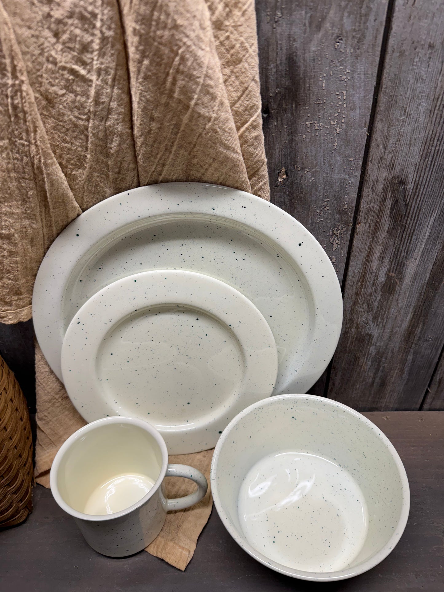 Dishes, Enamel, Set/4. CAMP SPLATTER WEAR