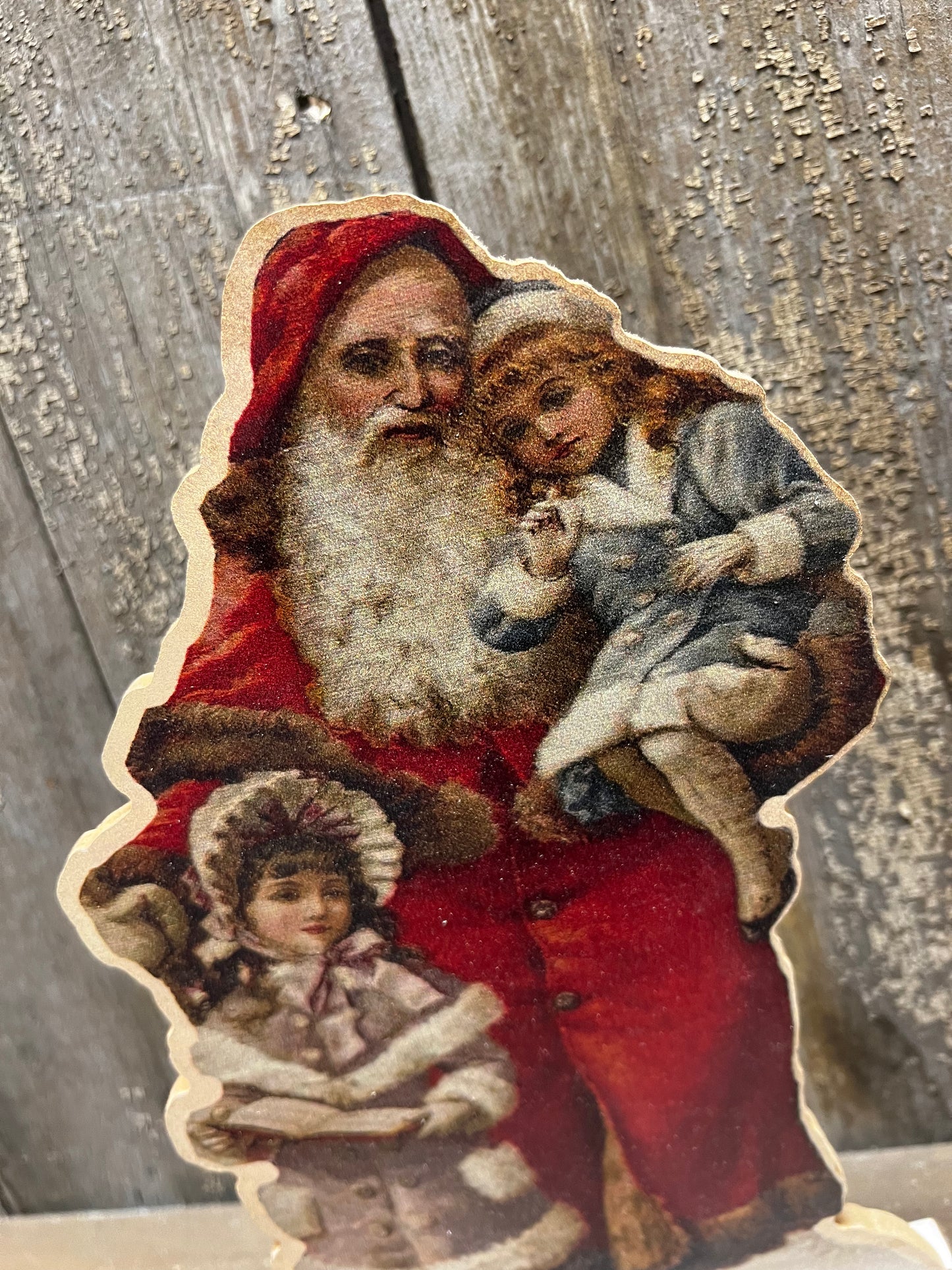 Cut Out, 9.5", RED SANTA W/CHILDREN