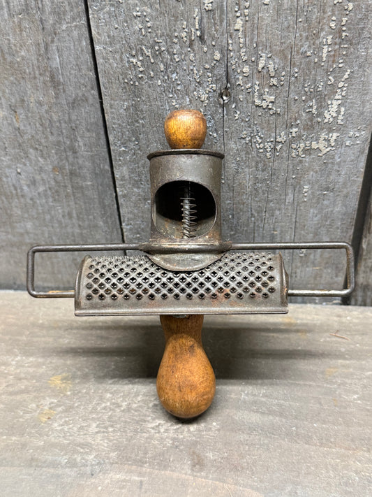 Nutmeg Grater, 5", REPAIRS/SLIDES