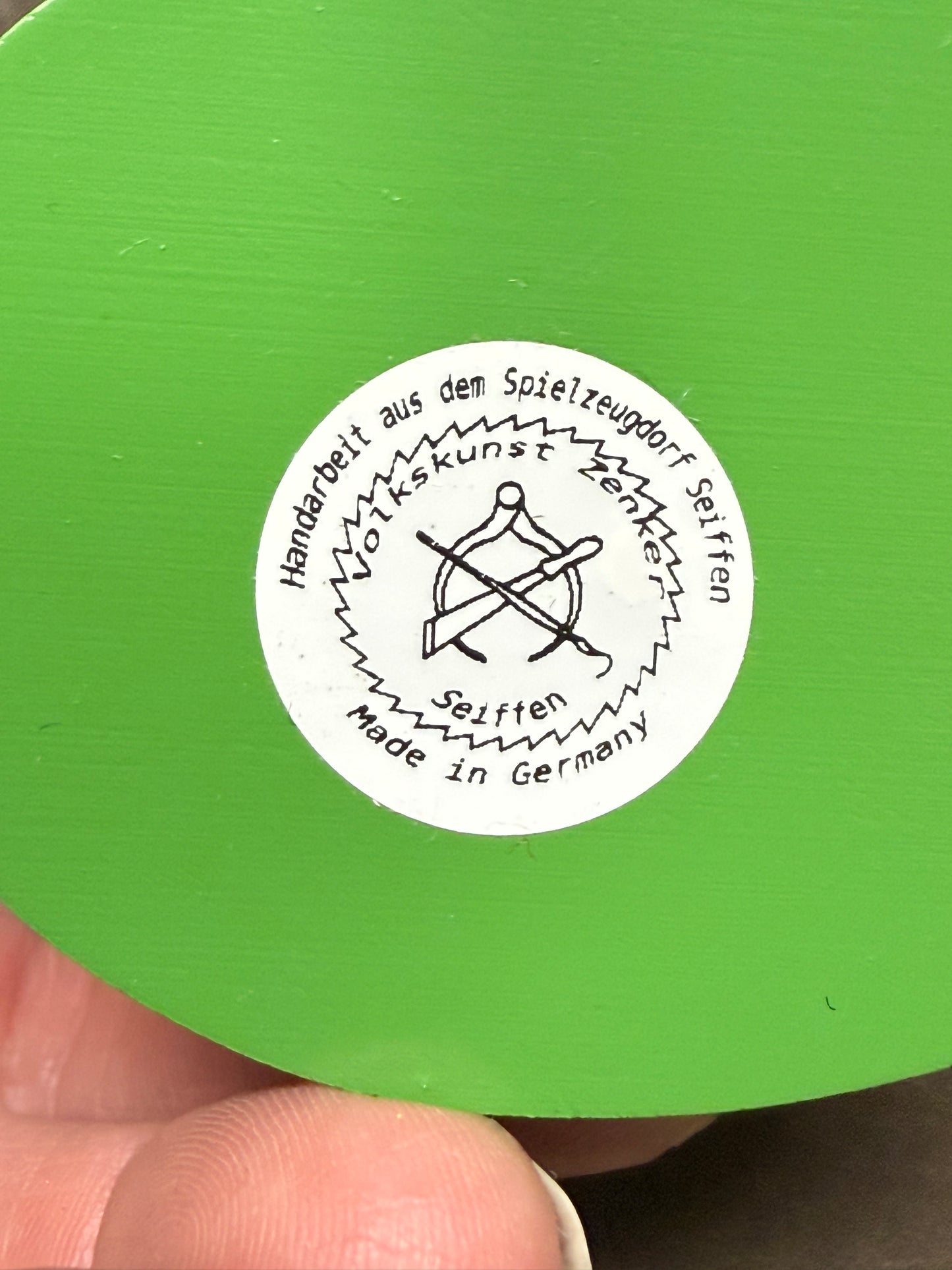 RABBIT PAINTER W/PALLET