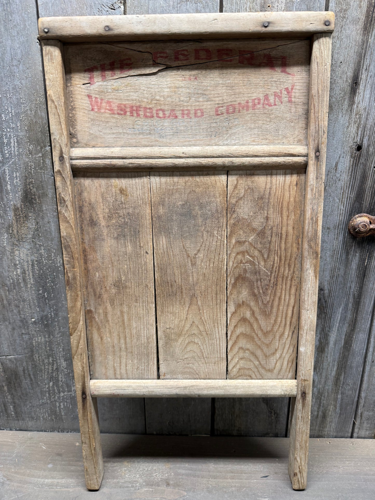 Hooked, Washboard, FOLK ART DAISIES