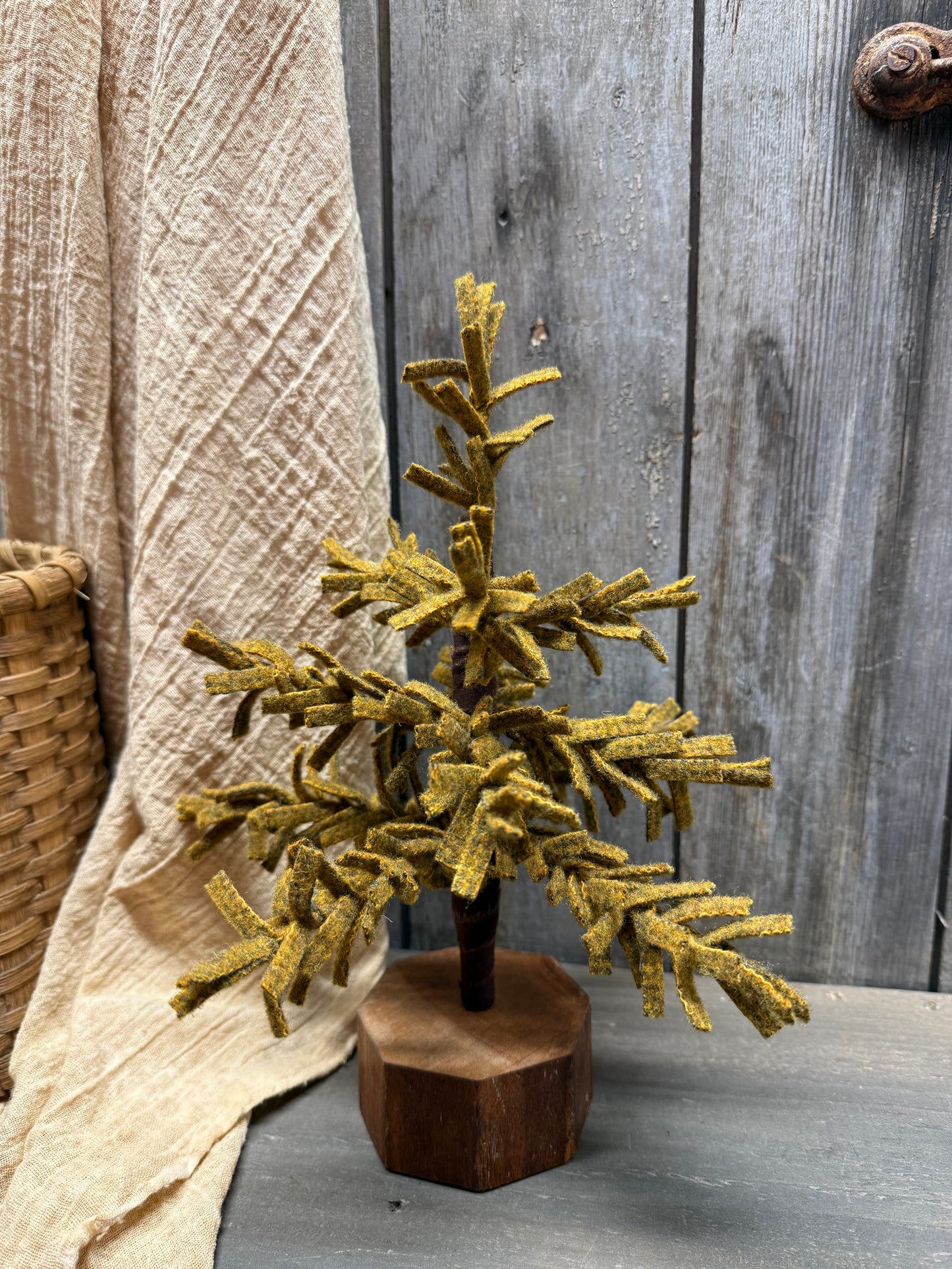 Wool Tree, 11.5", AUTUMN MIX
