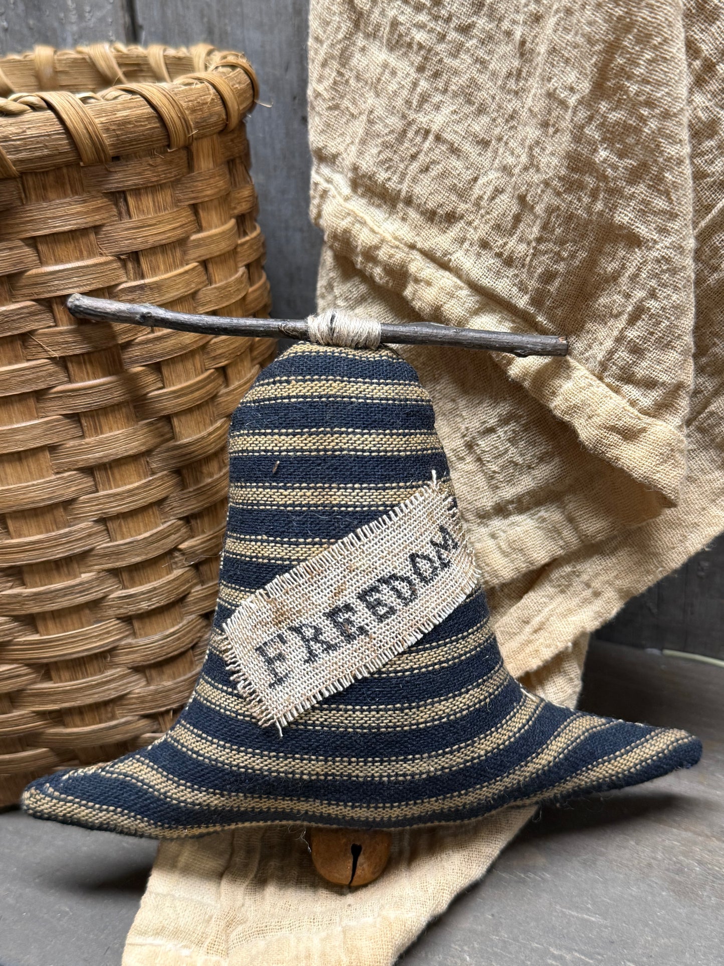 FREEDOM BELL, 5.5", Assorted Americana