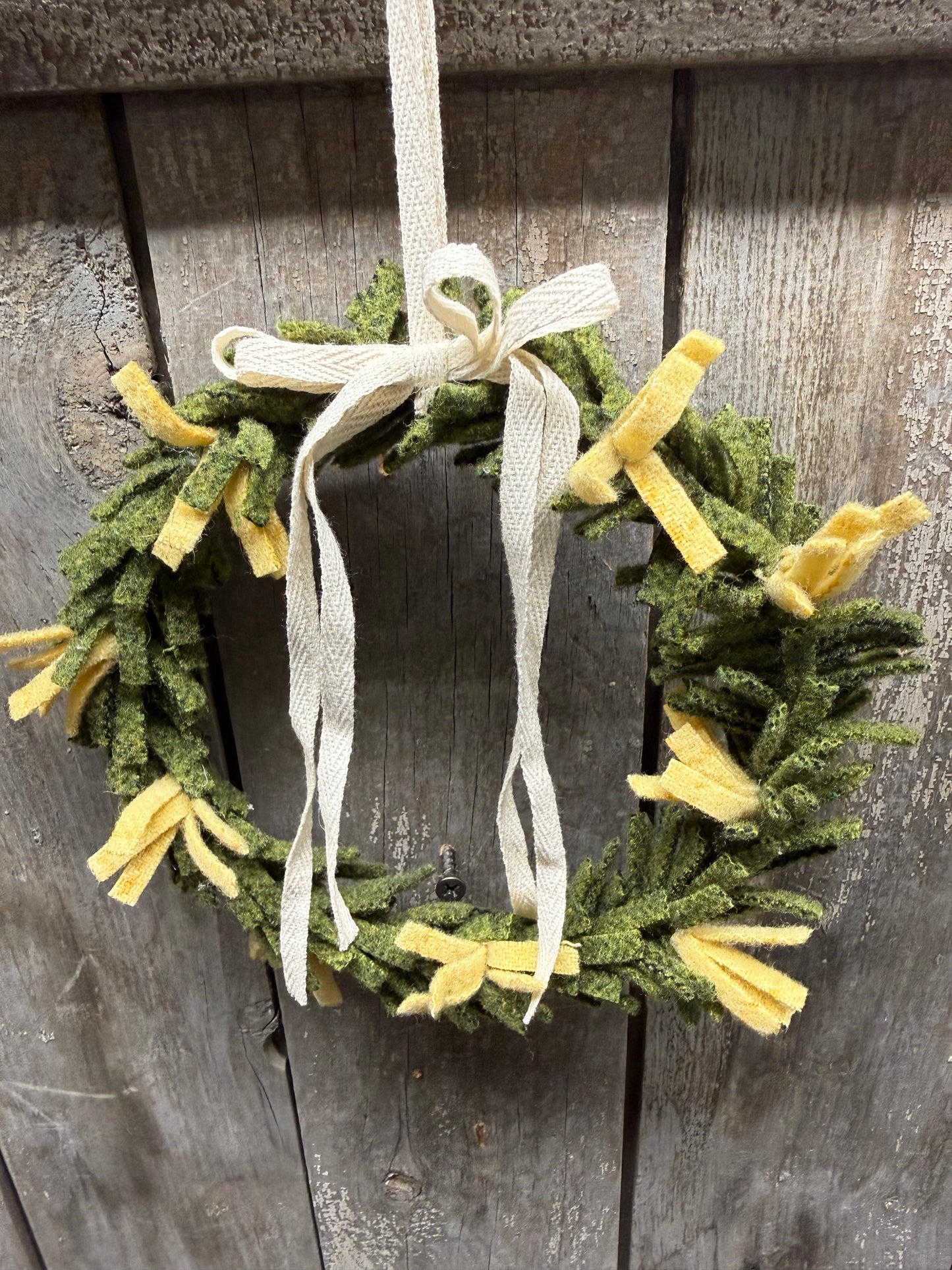 Wool Wreath, Assorted