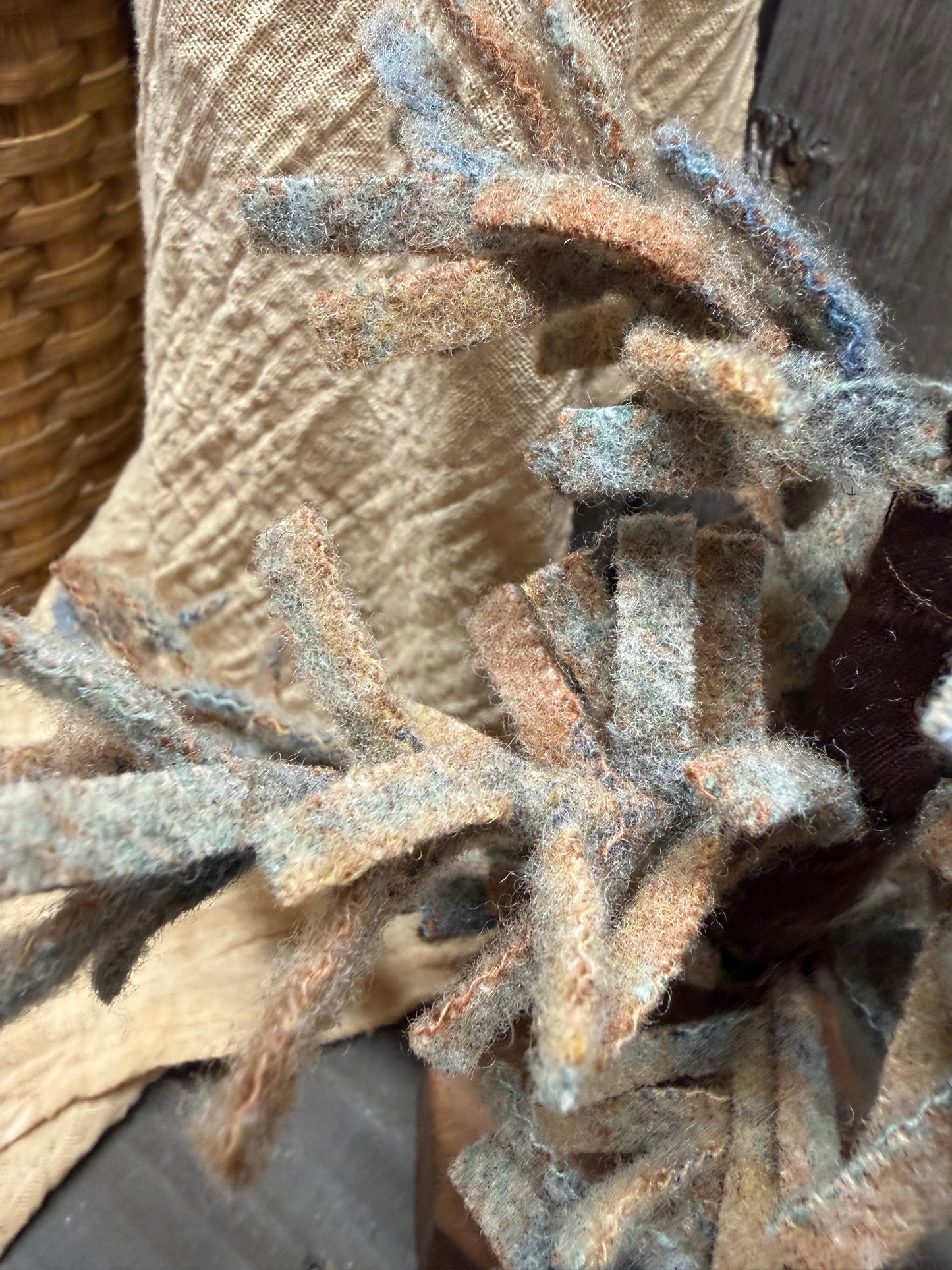 Wool Tree, 11.5", AUTUMN MIX