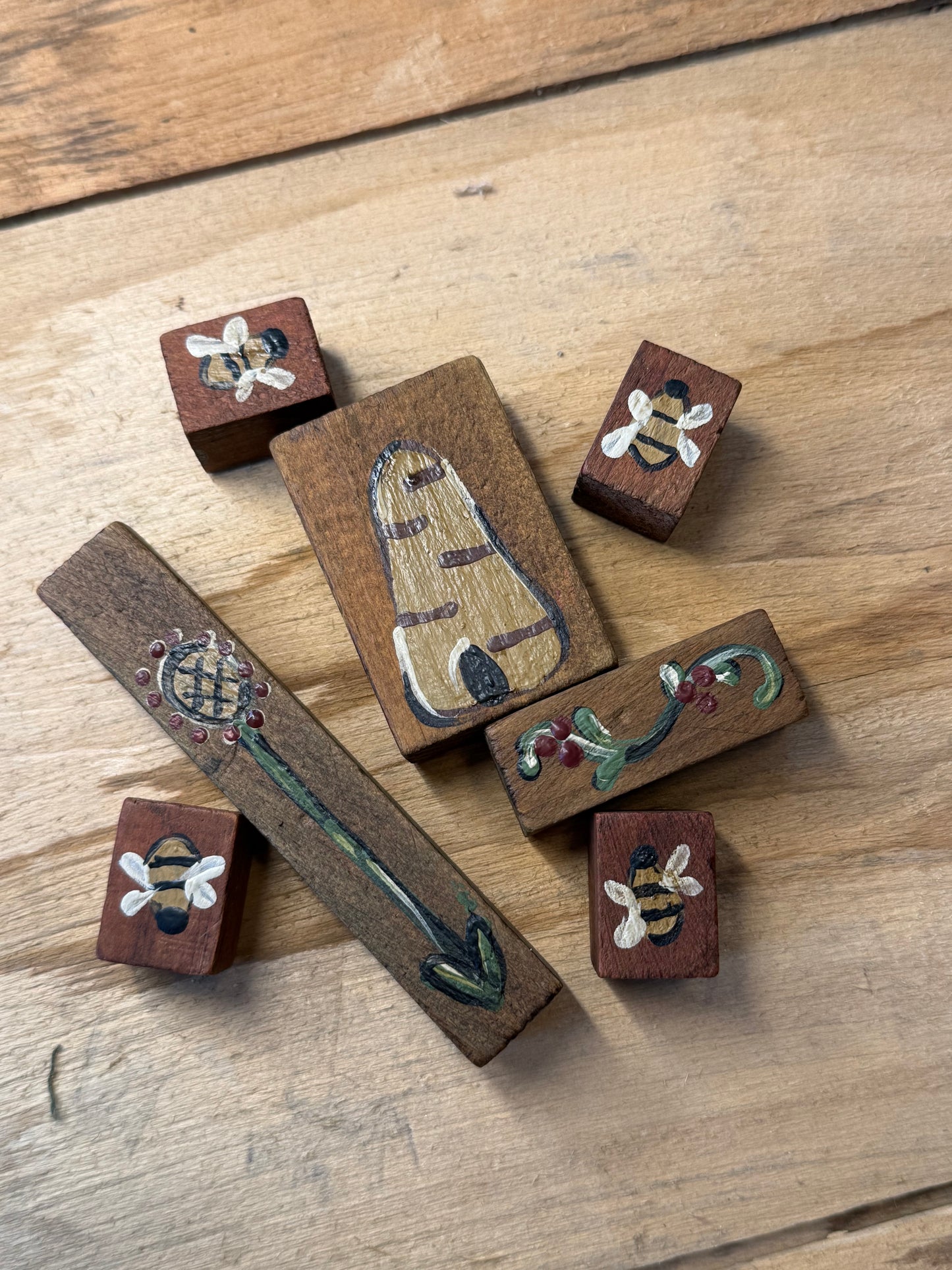 BUZY AS A BEE, Set/7, Bowl Fillers