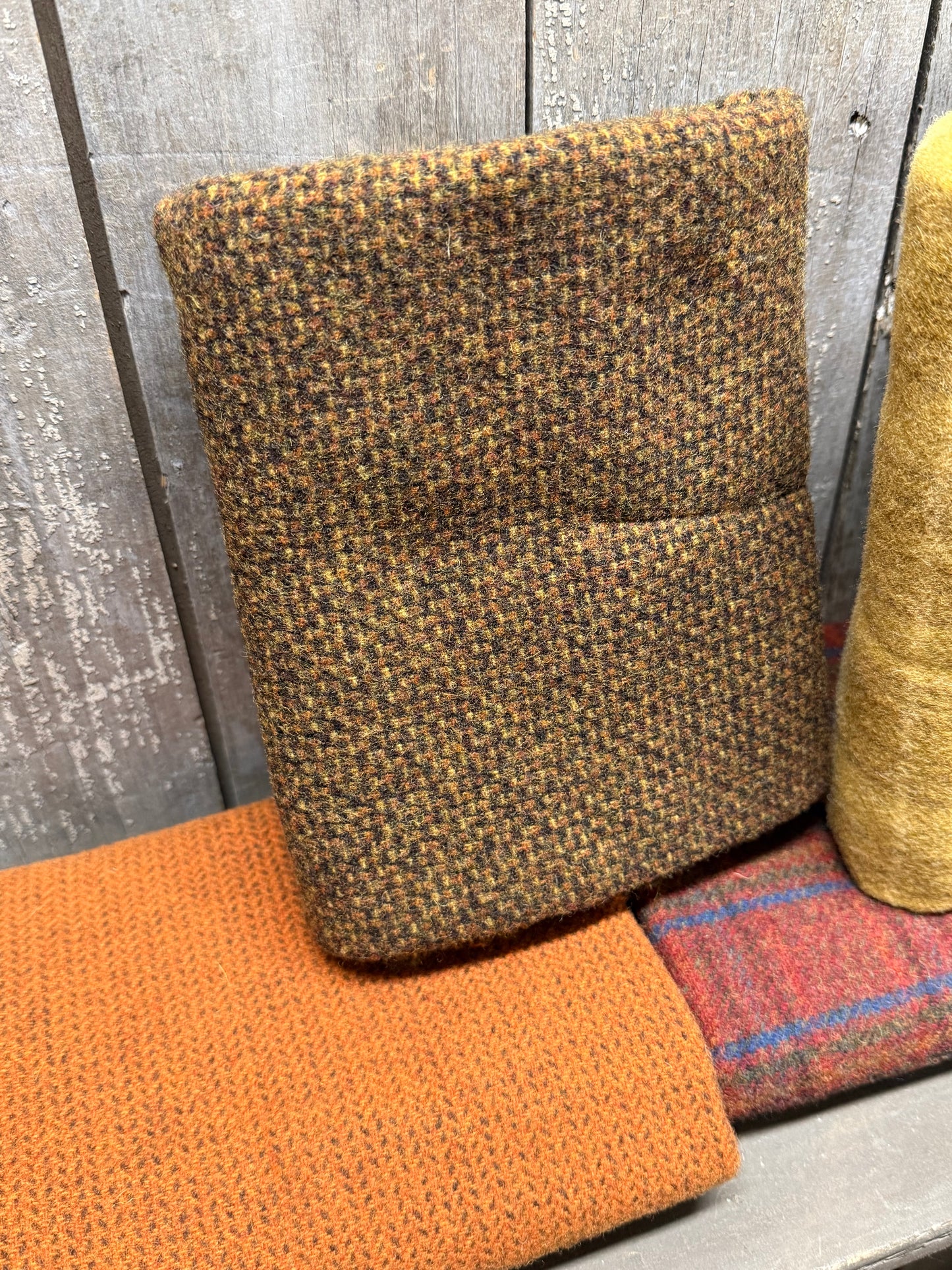 Wool Bundle, Unwashed, HARVEST