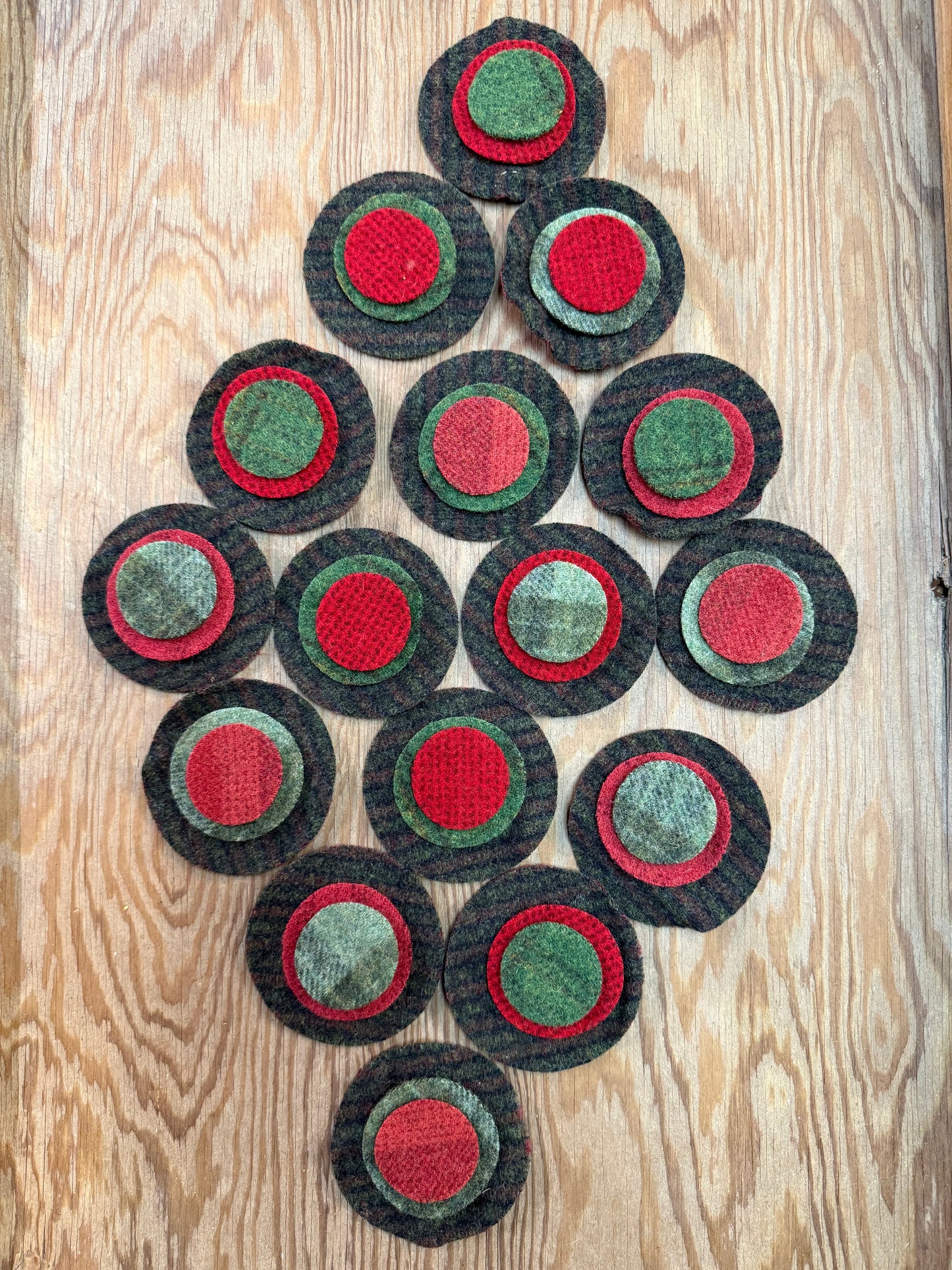 Kit, Wool Penny Mat, CHRISTMAS TYME