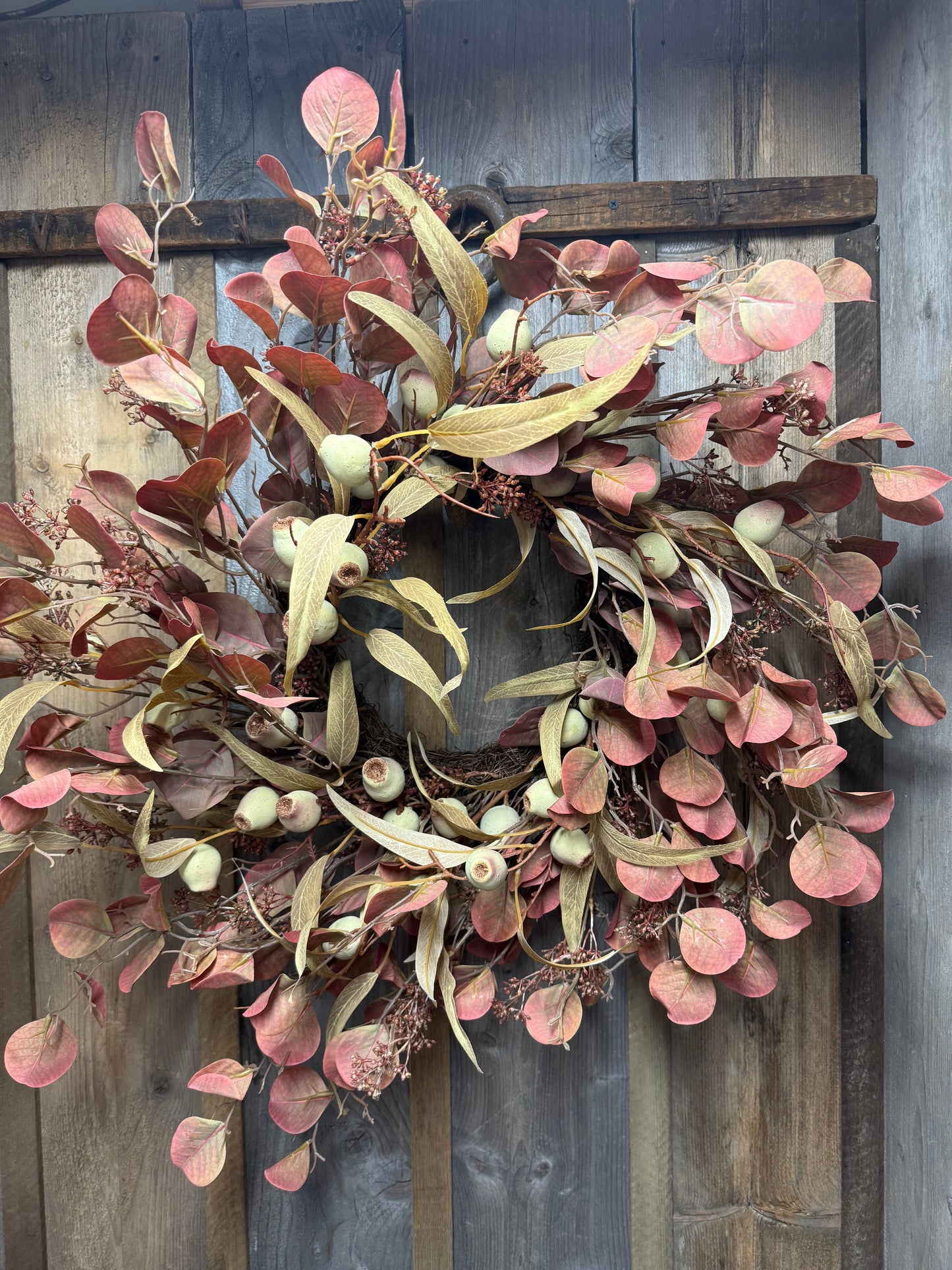 Wreath, 24", EUCALYPTUS & PODS
