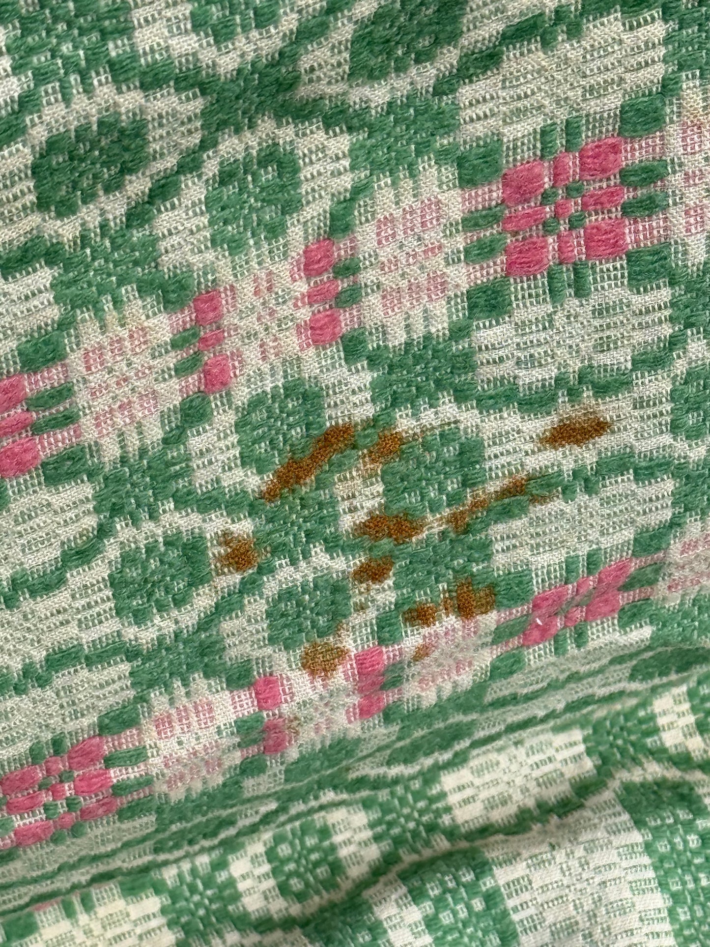 Coverlet, 70"x 95", GREEN/PINK/ CREAM