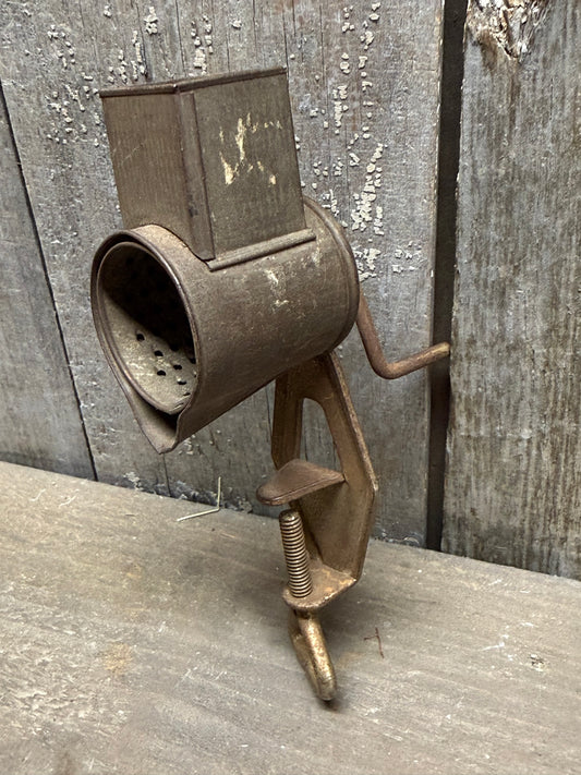 Nutmeg Grater, 6", TABLE MOUNT