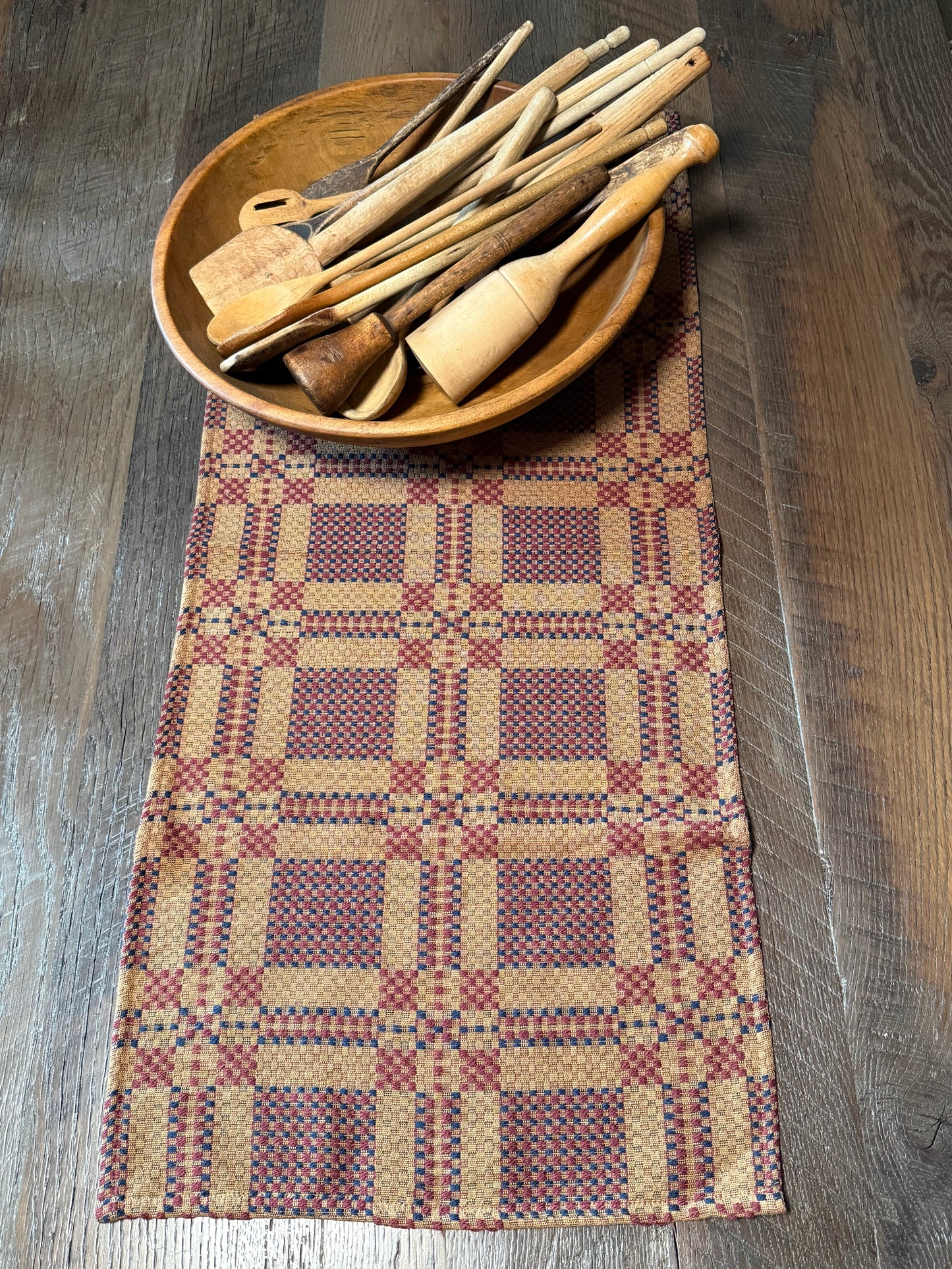 Runner, FHW, JAMESTOWN