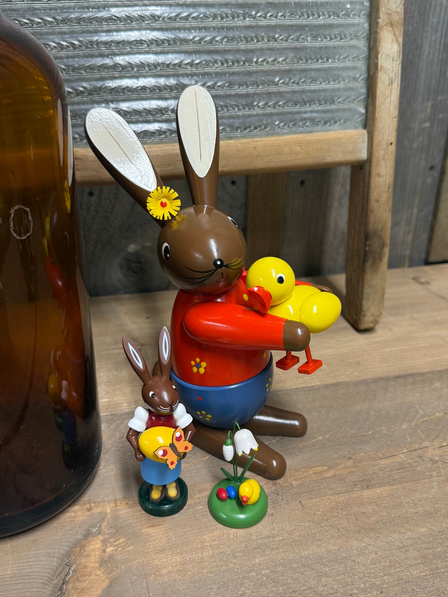 RABBIT W/EGG