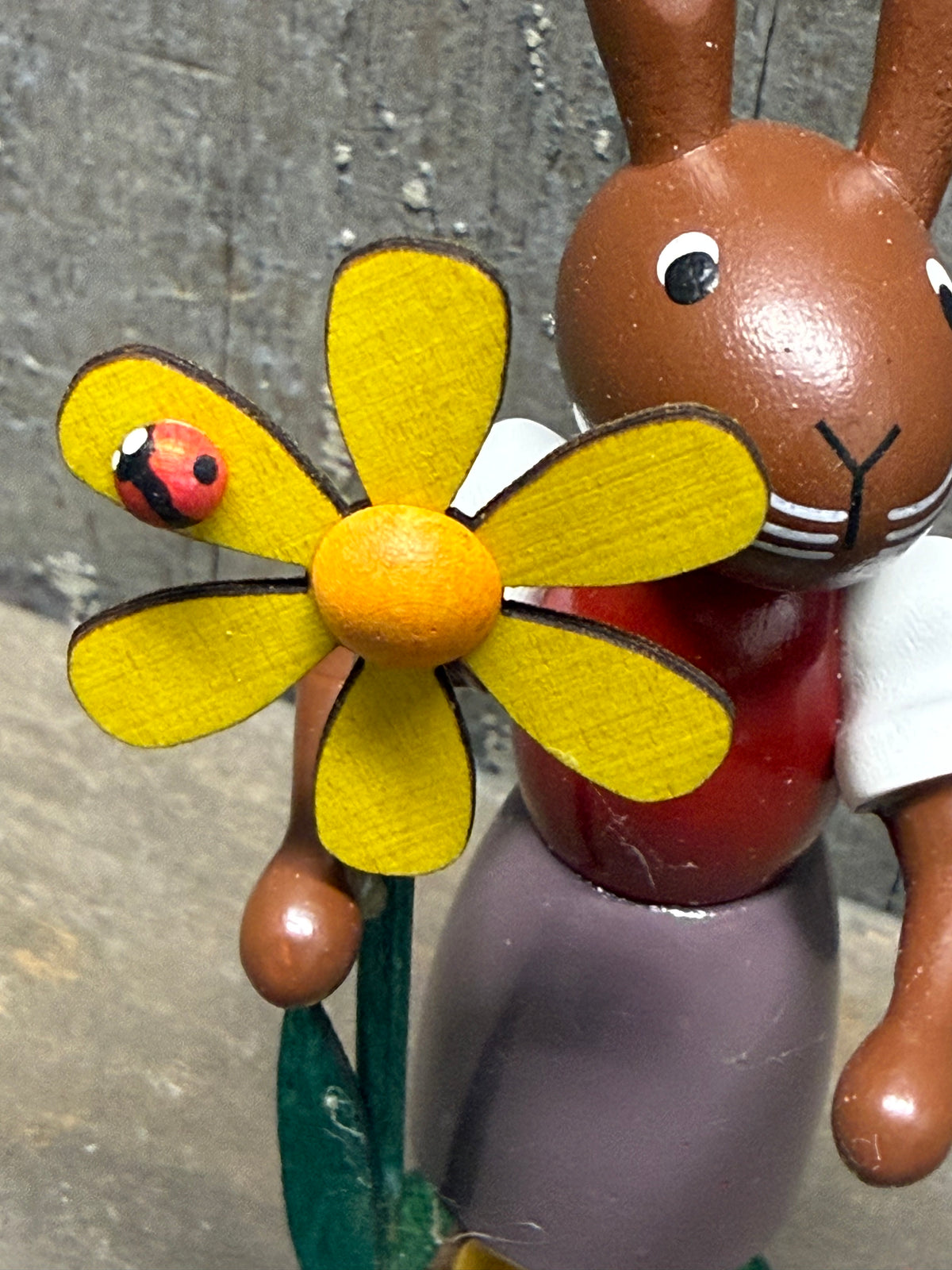 Puff Flower Rabbit RABBIT W/FLOWER – Little Village Primitives