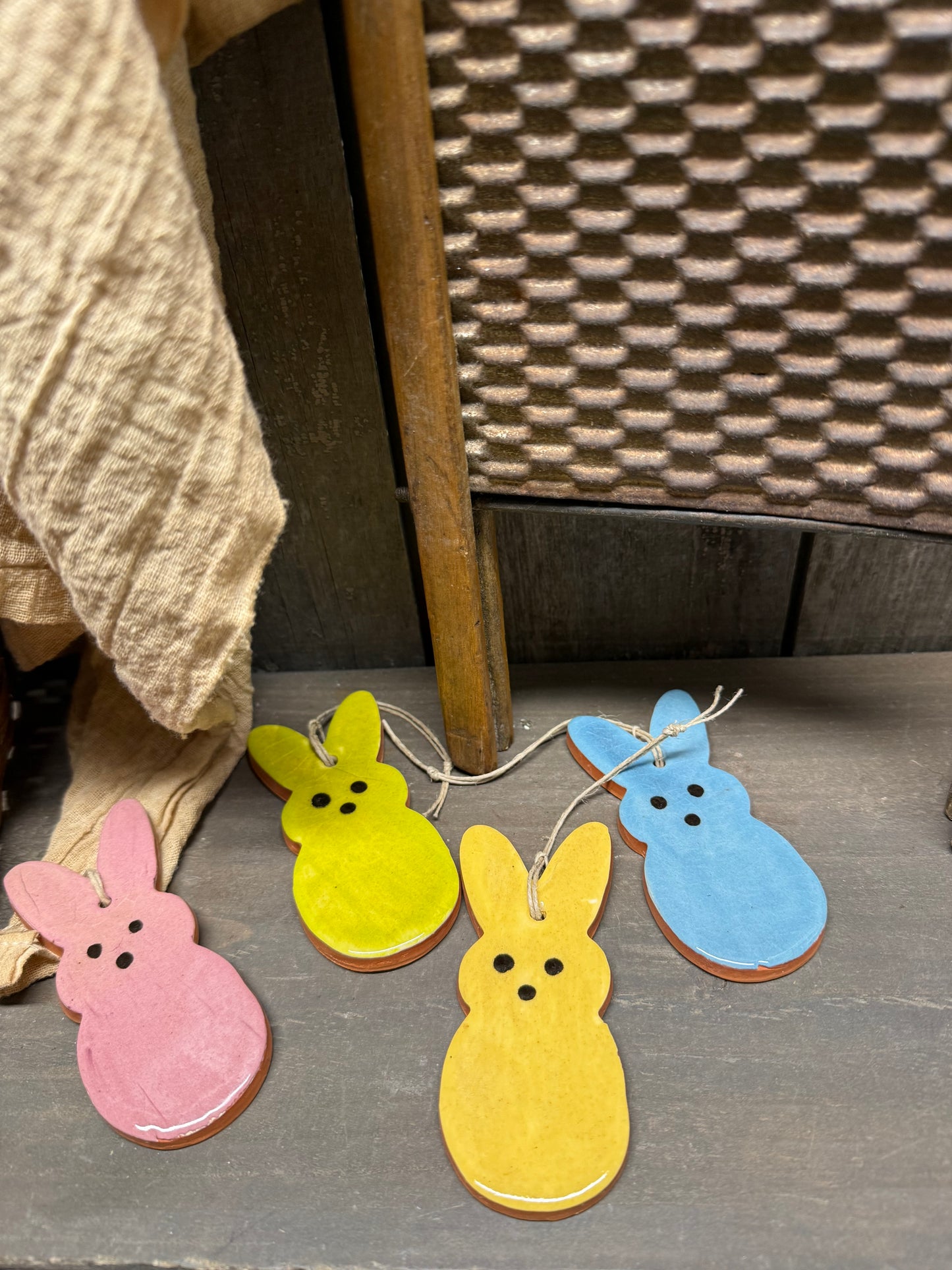 Ornament, Redware, BUNNY, Assorted