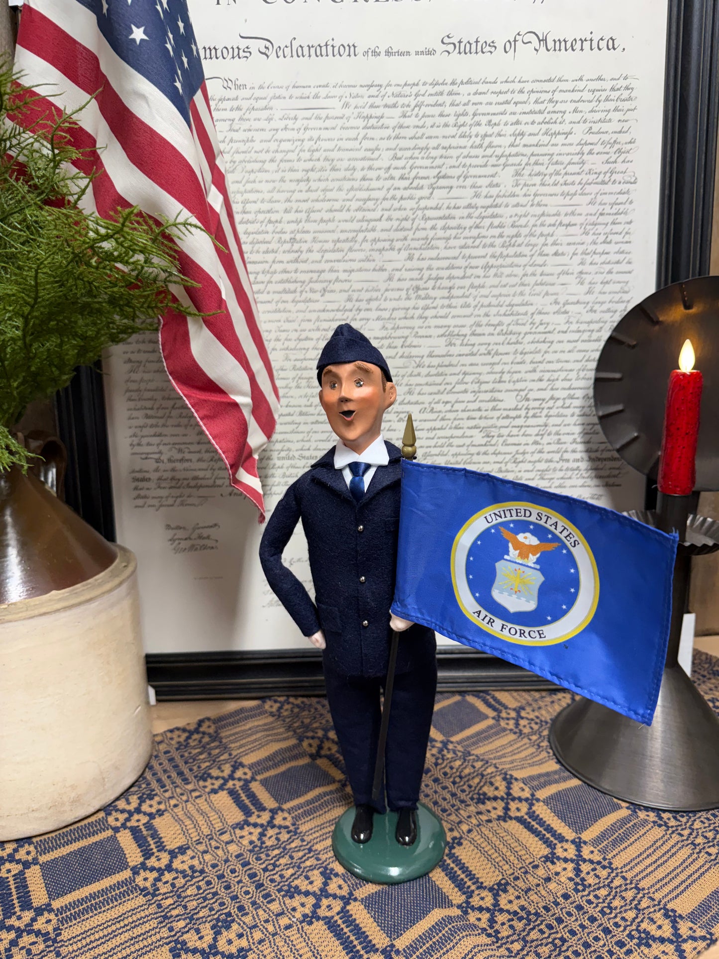 AIR FORCE W/ FLAG, Man or Woman