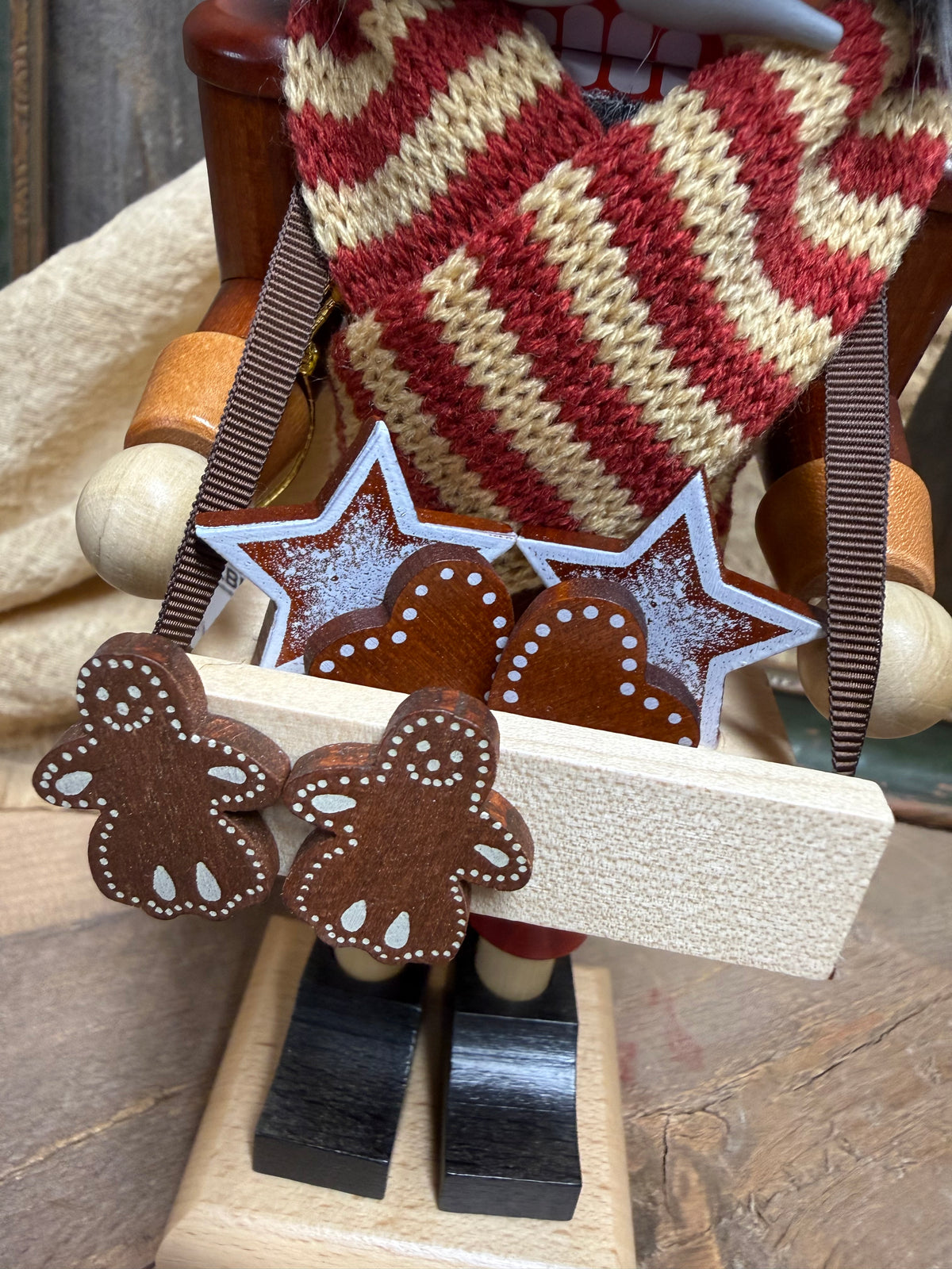 GINGERBREAD VENDOR, 10.5" Nutcracker