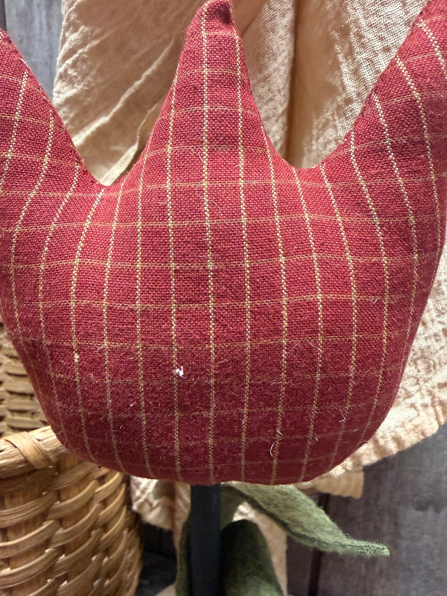 TULIP ON BASE, Assorted Sizes