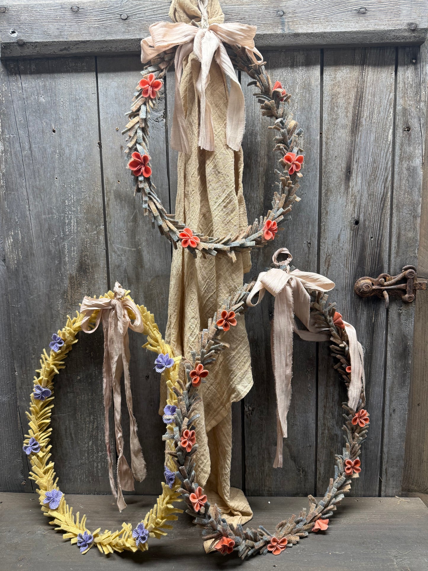 Wool Wreath, OVAL, Assorted Sizes