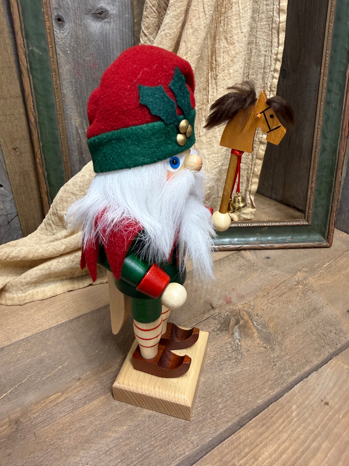 CHRISTMAS ELF, 10.5” Nutcracker