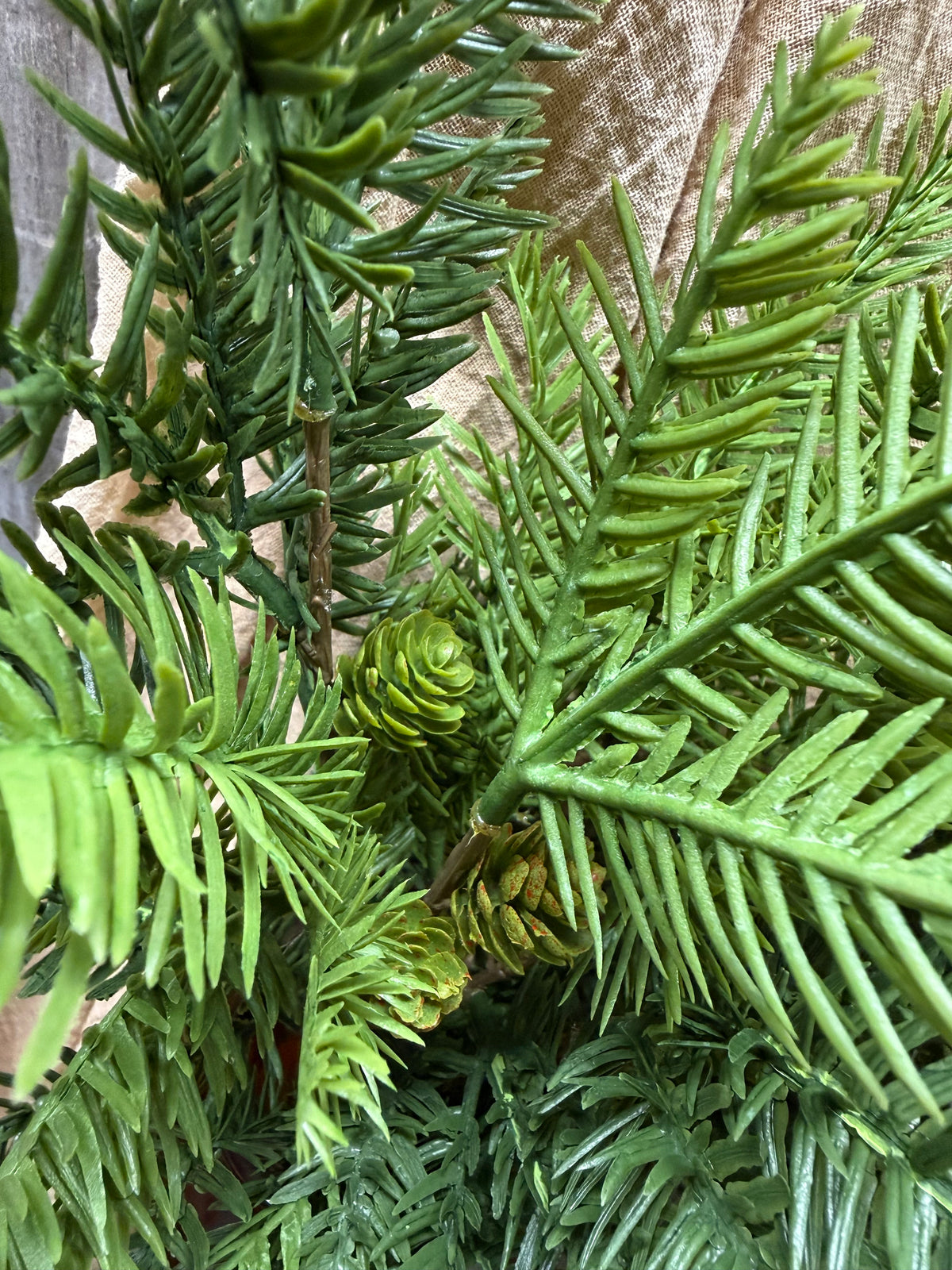 Bush, 20", PINE/SMALL CONES