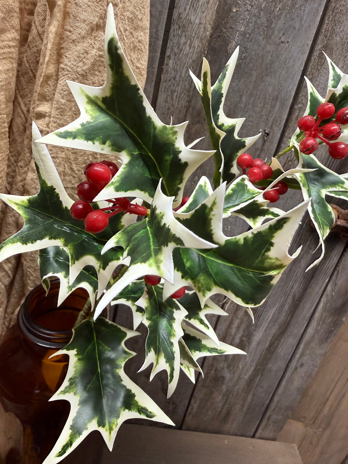 Spray, 21", HOLLY BERRY