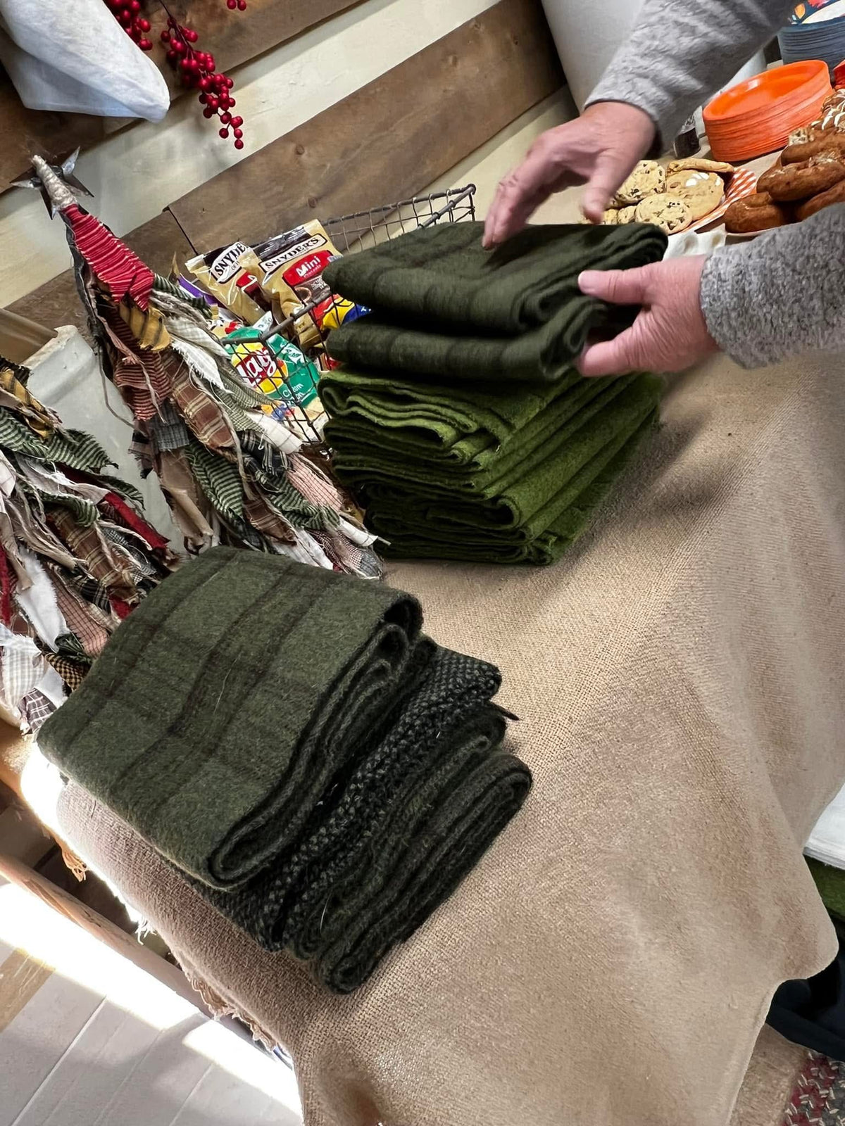 Class, WEDNESDAY 12/02, 10am start, WOOL TREE