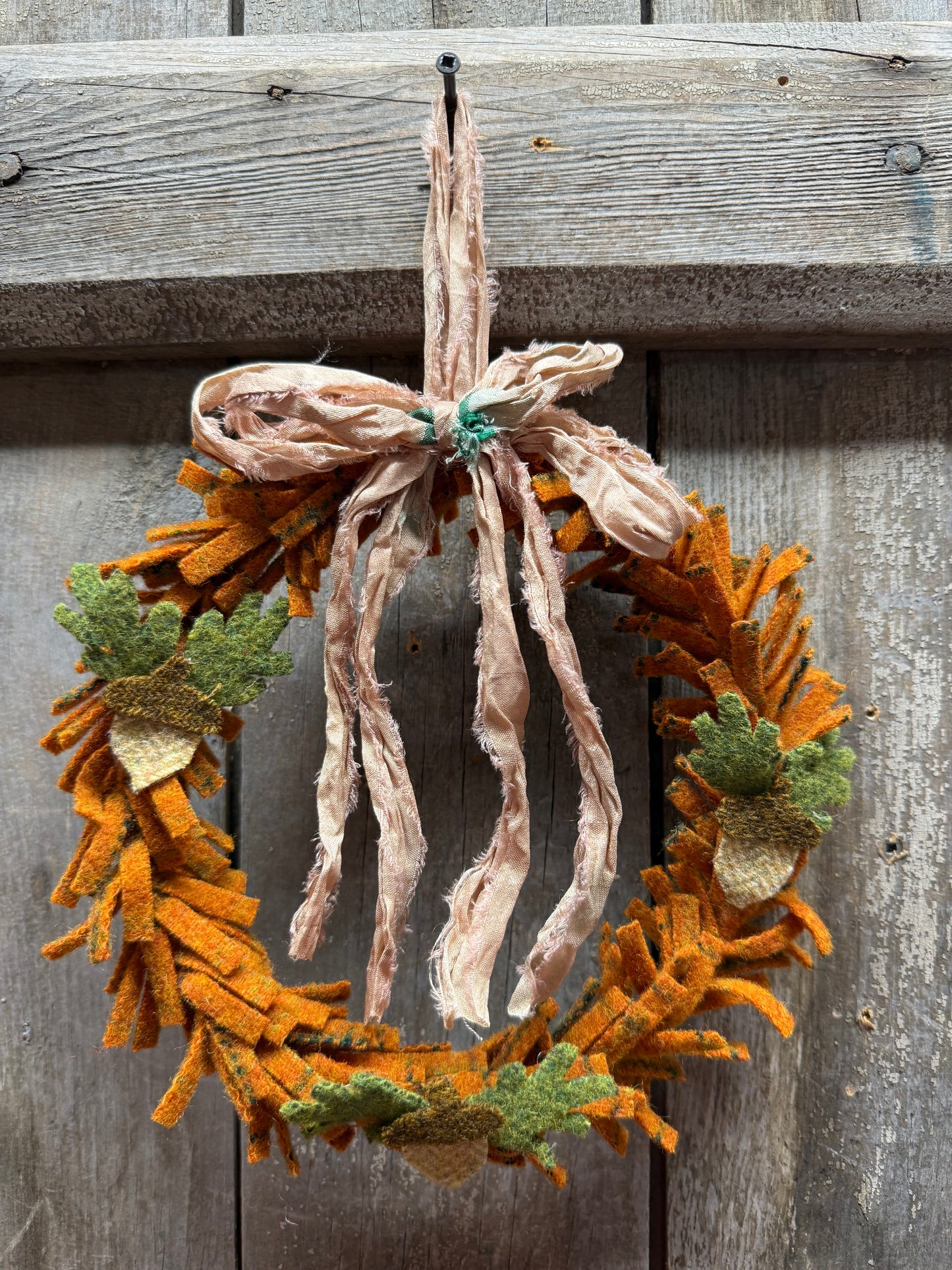 Wool Wreath, 7", ASSORTED