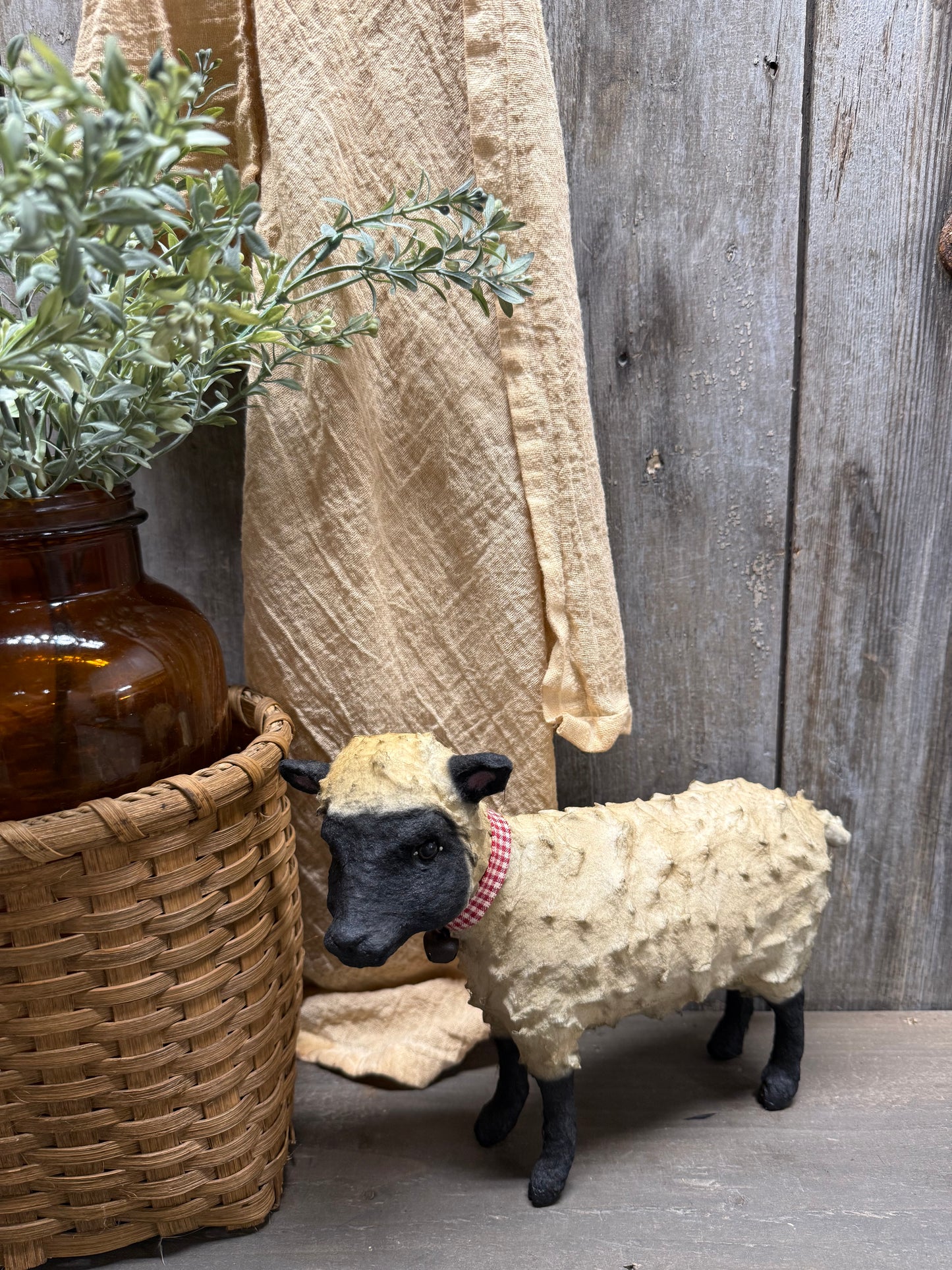 BLACK FACE SHEEP, Large