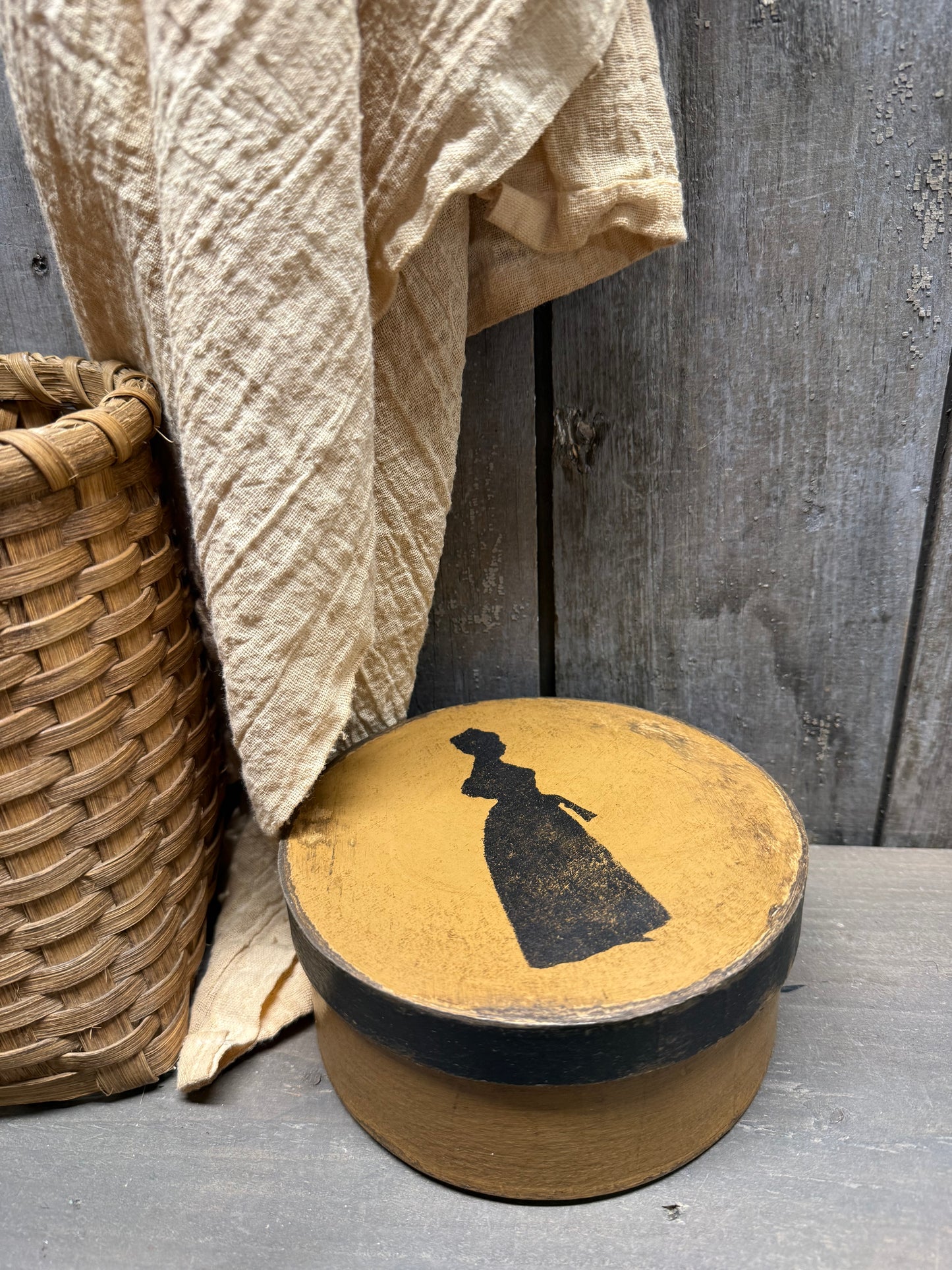 Paper Mache Box, 6", BODY SILHOUTTE
