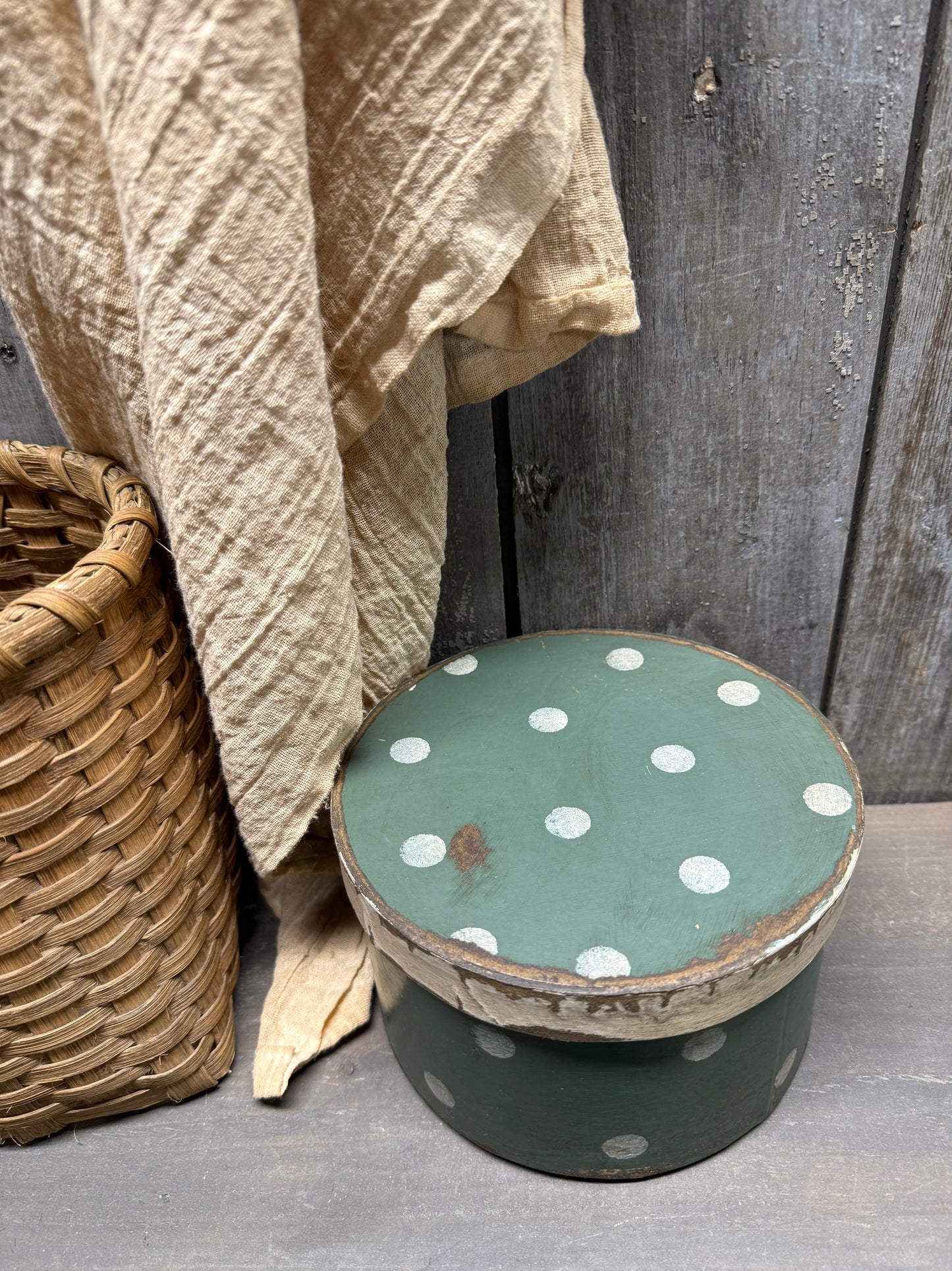 Paper Mache Box, 6.5", POLKA DOTS