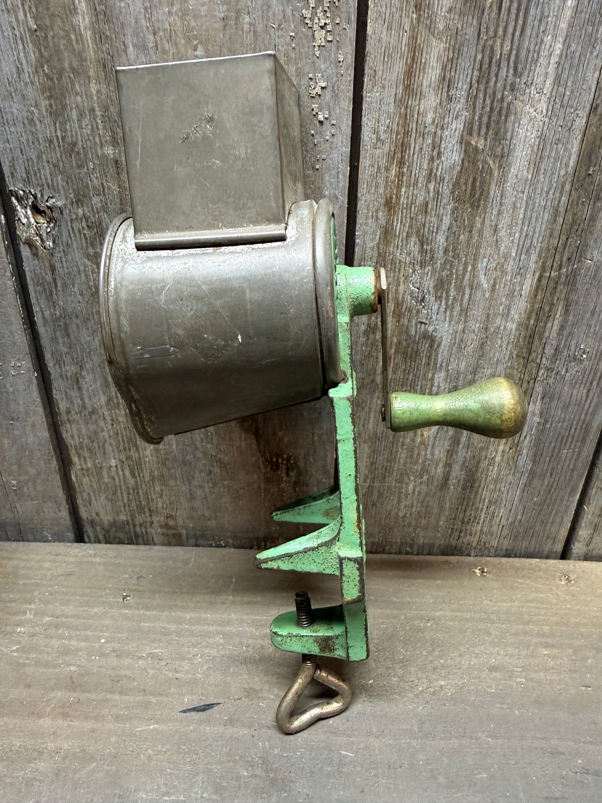 NUTMEG GRINDER, Table Mount