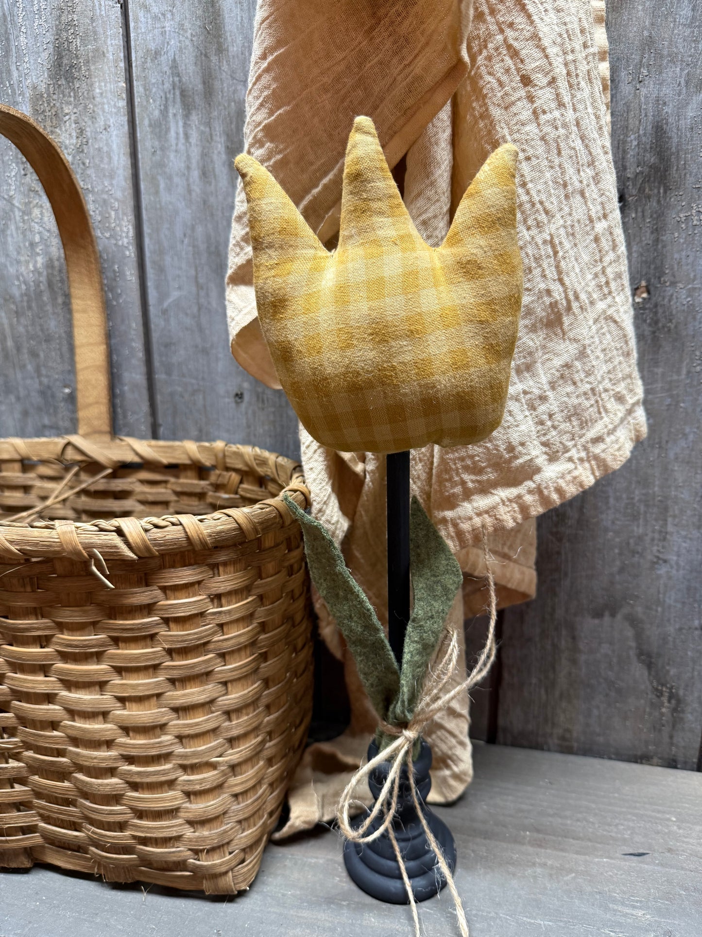 TULIP ON BASE, Assorted Sizes