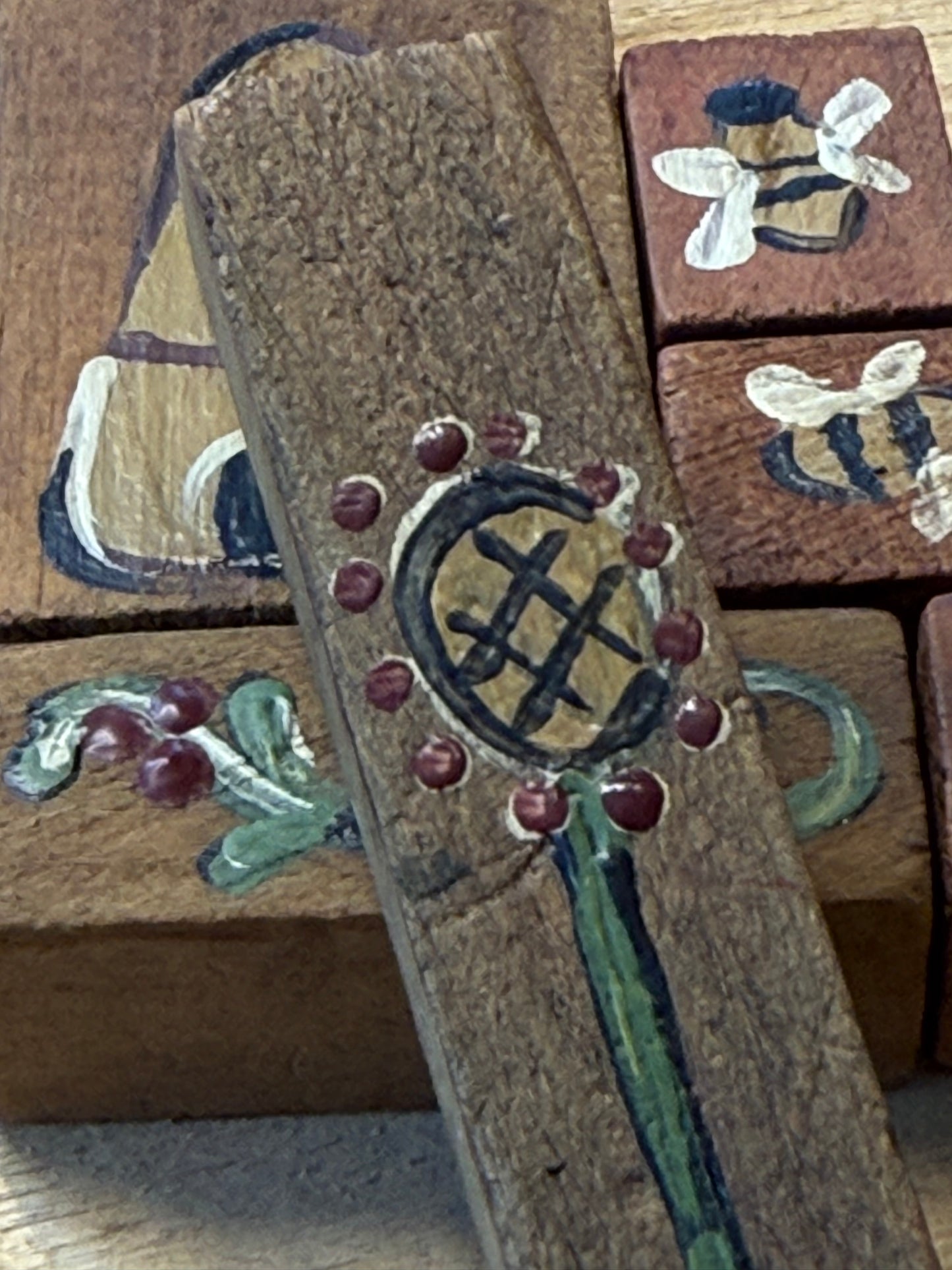 BUZY AS A BEE, Set/7, Bowl Fillers