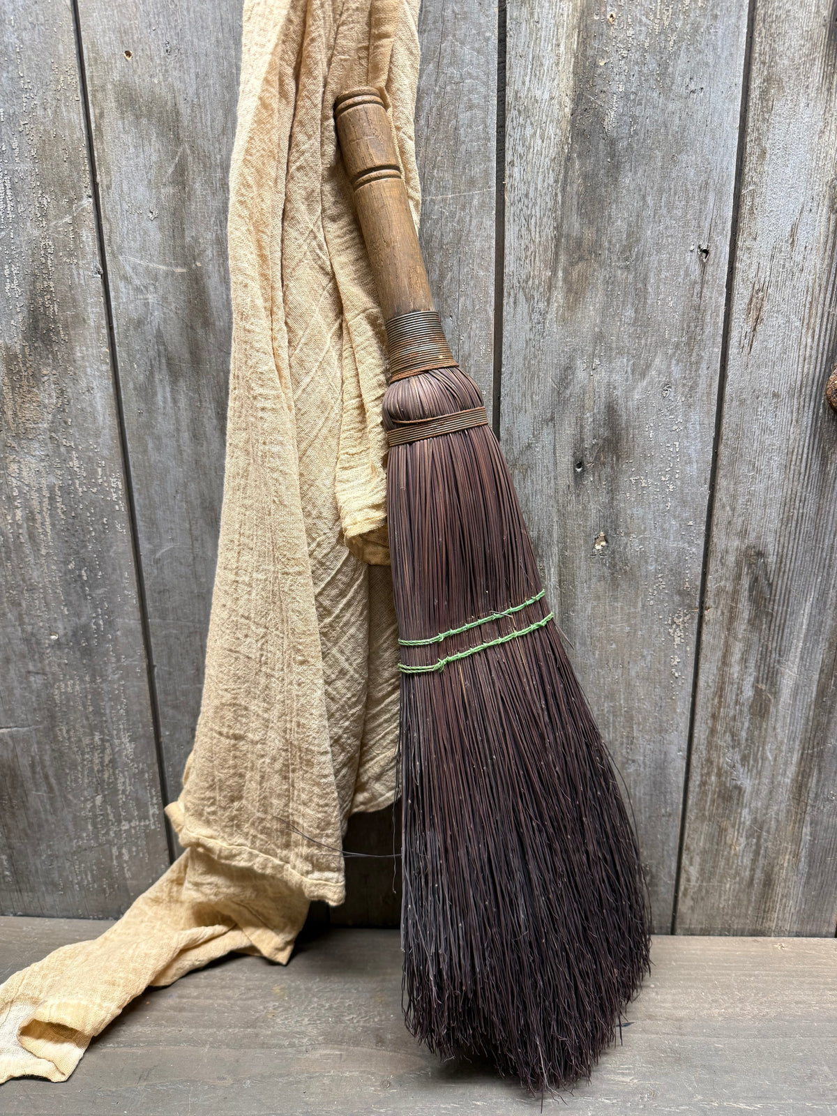 WHISK BROOM, 21"