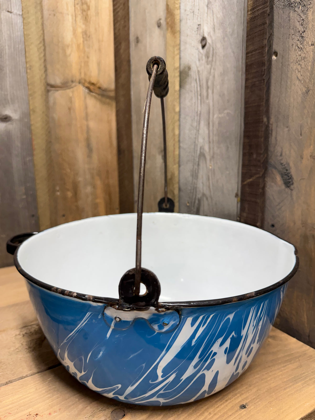 POT/HANDLE, B/W Swirl
