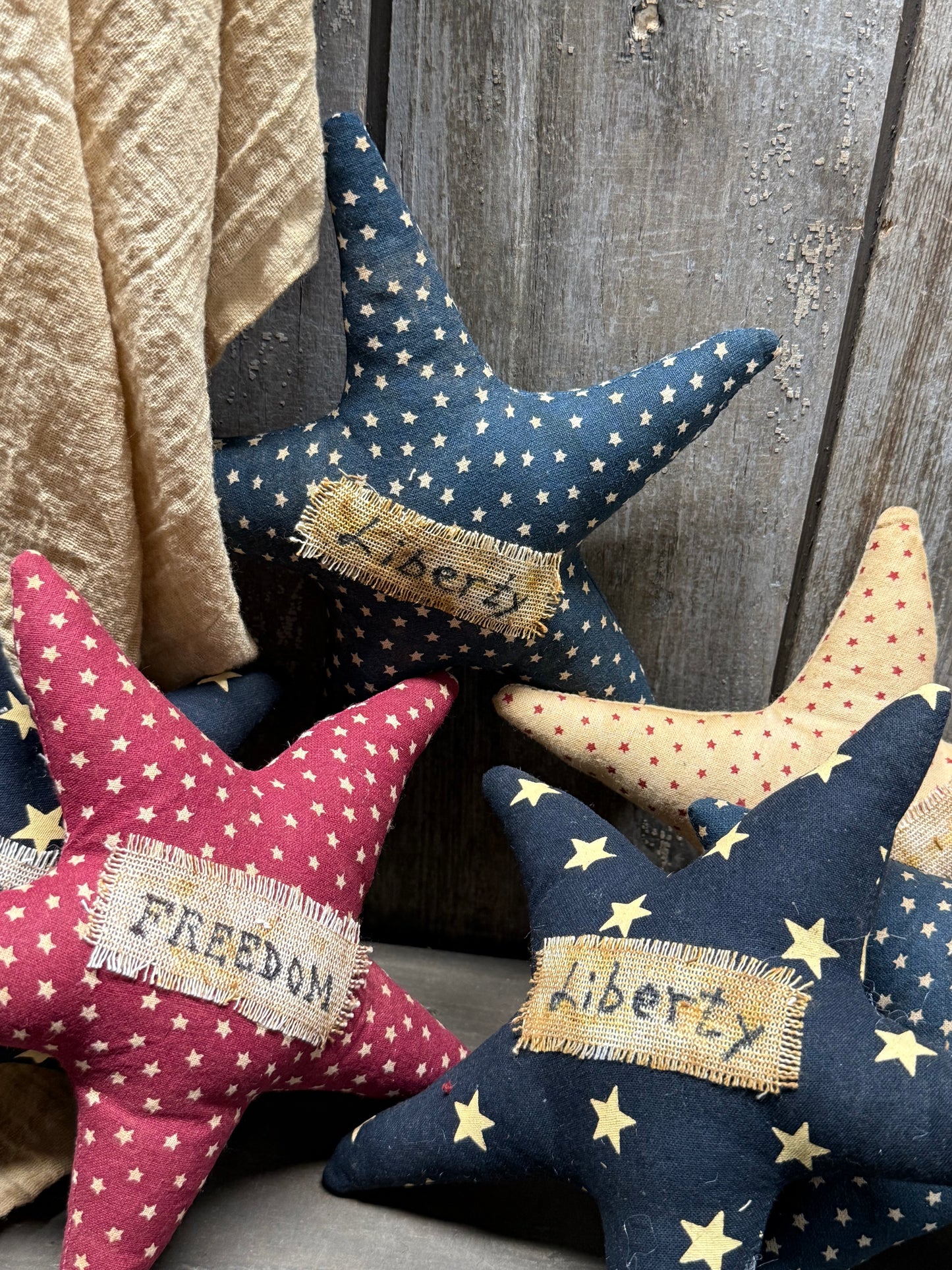 STAR, 8", Assorted Americana