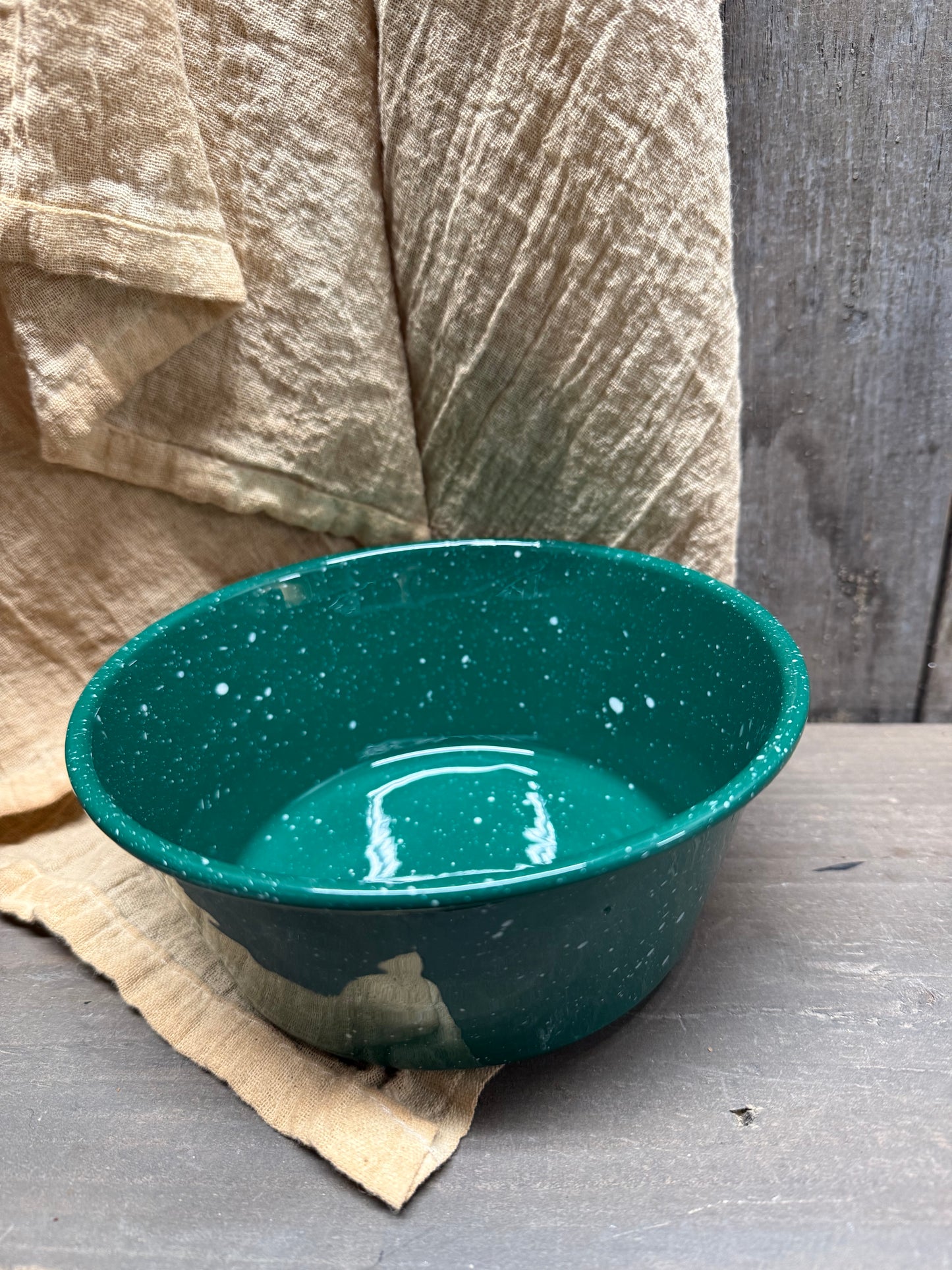 Dishes, Enamel, Set/4. CAMP SPLATTER WEAR