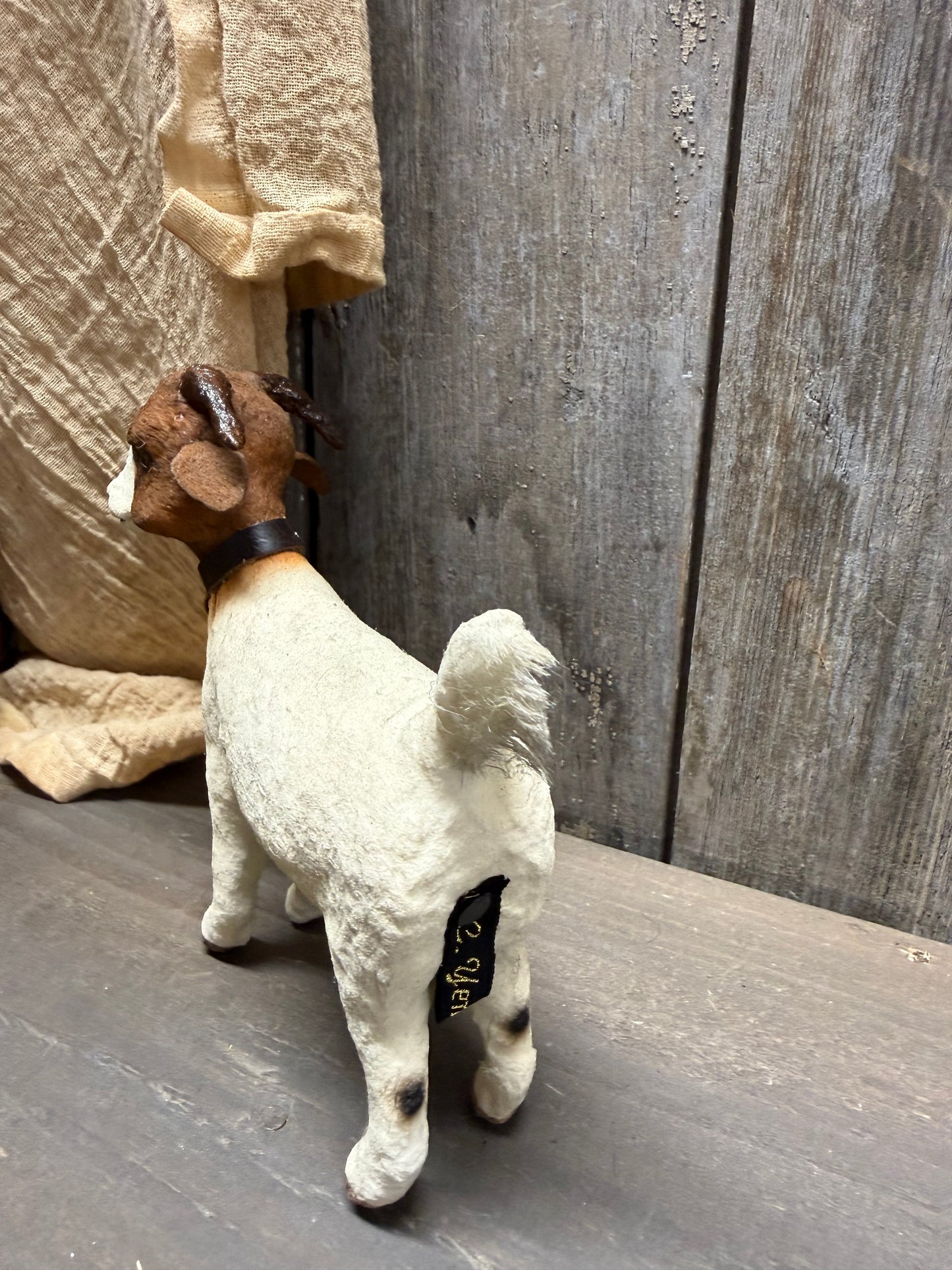 BROWN/WHITE GOAT, Small