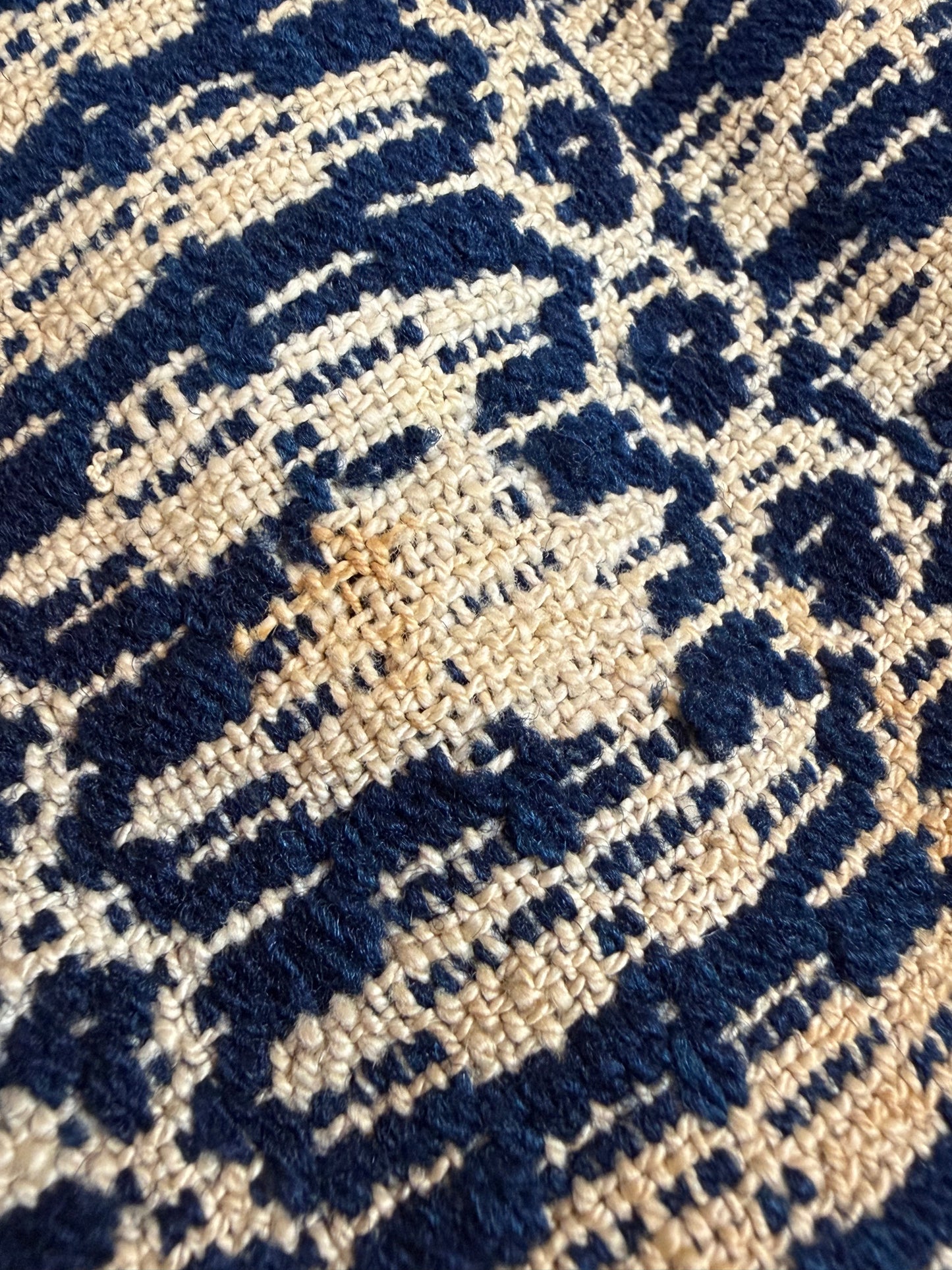 COVERLET, 68"x 92", Navy/Tan