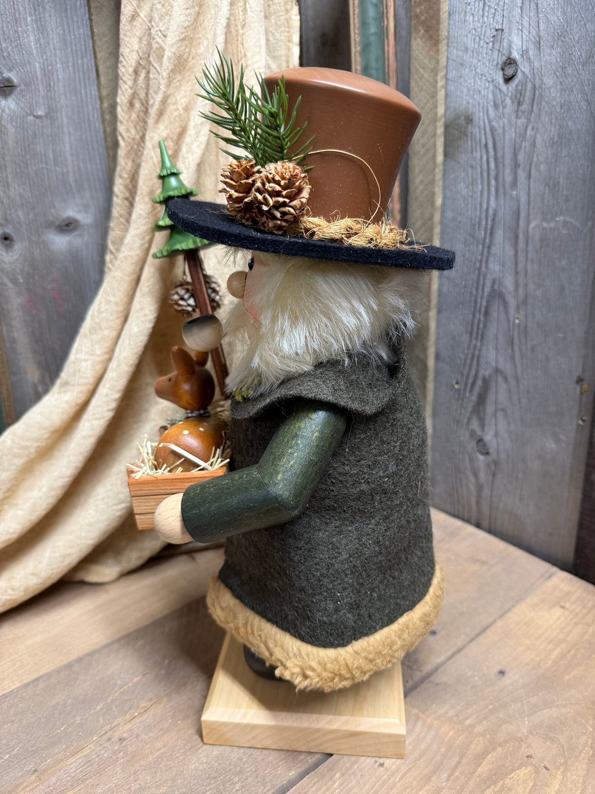 WOODSMAN, NATURAL, 14.25" Smoker